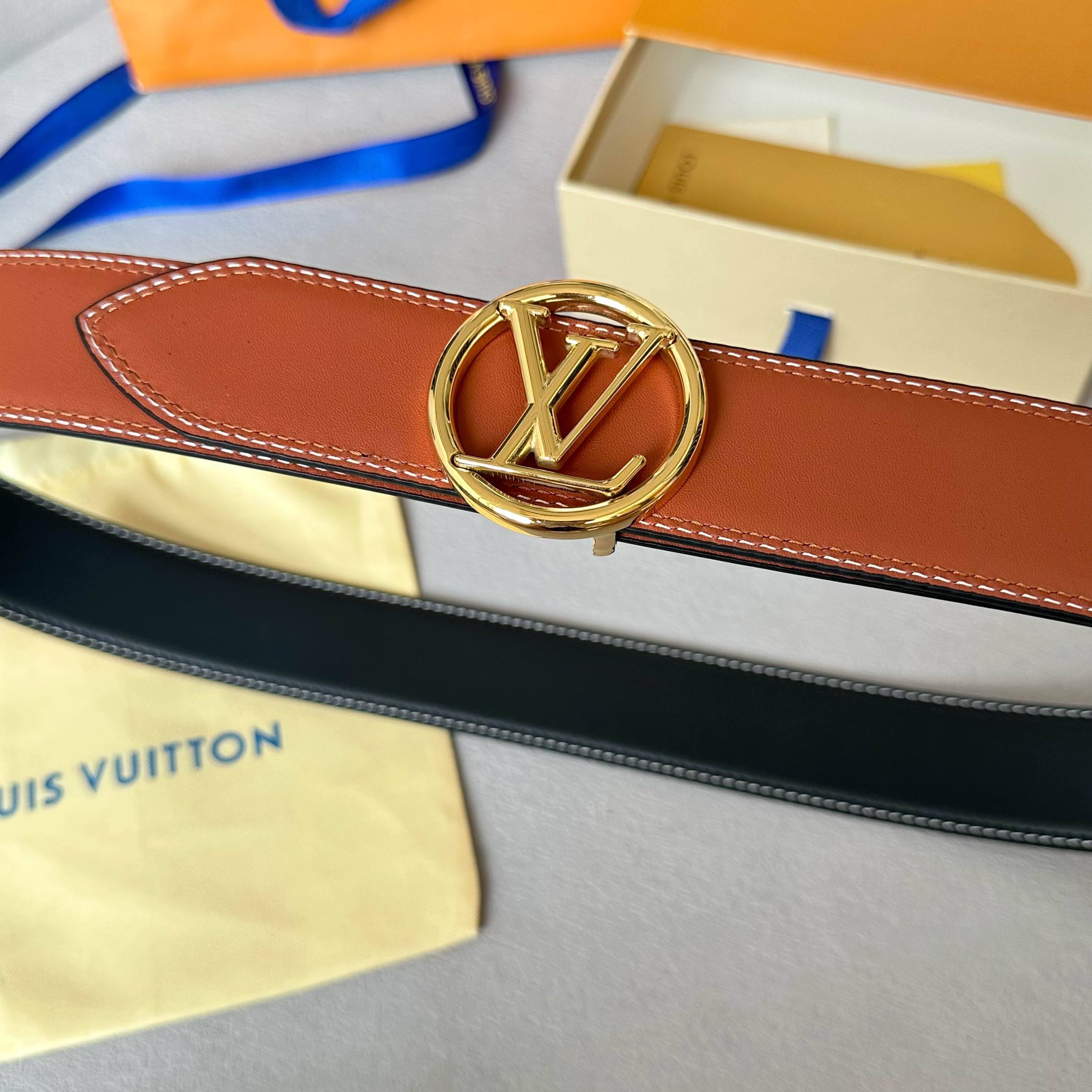 🌸L0UIS VUITT0N 今季新品 男士原單腰帶 寬度40毫米 雙面頭層小牛皮車雙線工藝 搭配經典鋼