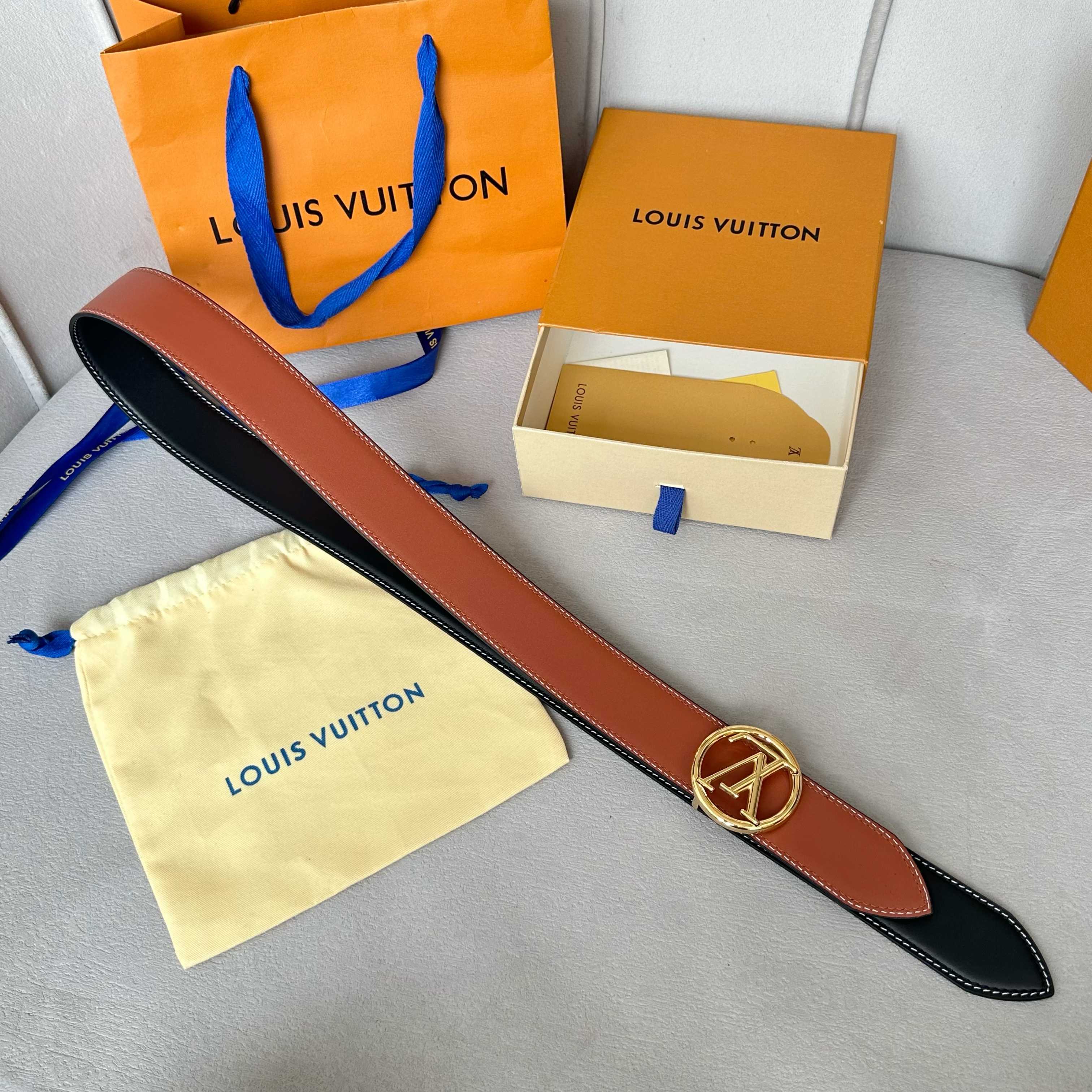 🌸L0UIS VUITT0N 今季新品 男士原單腰帶 寬度40毫米 雙面頭層小牛皮車雙線工藝 搭配經典鋼