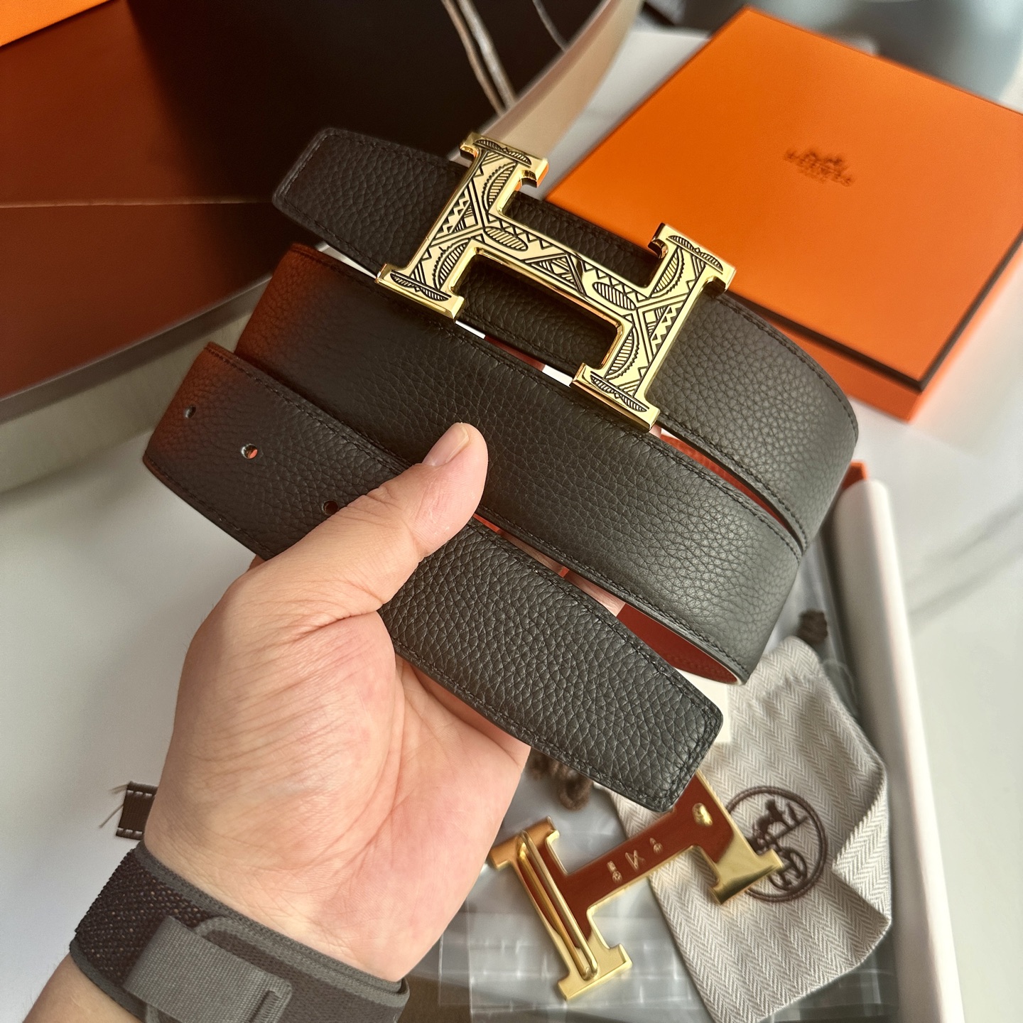Hermès P255 二面使い可能な高級レザーウエストバンド