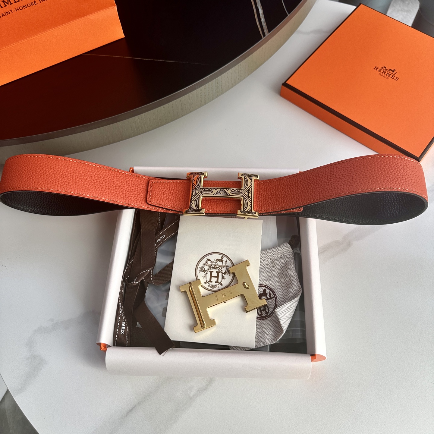 Hermès P255 二面使い可能な高級レザーウエストバンド
