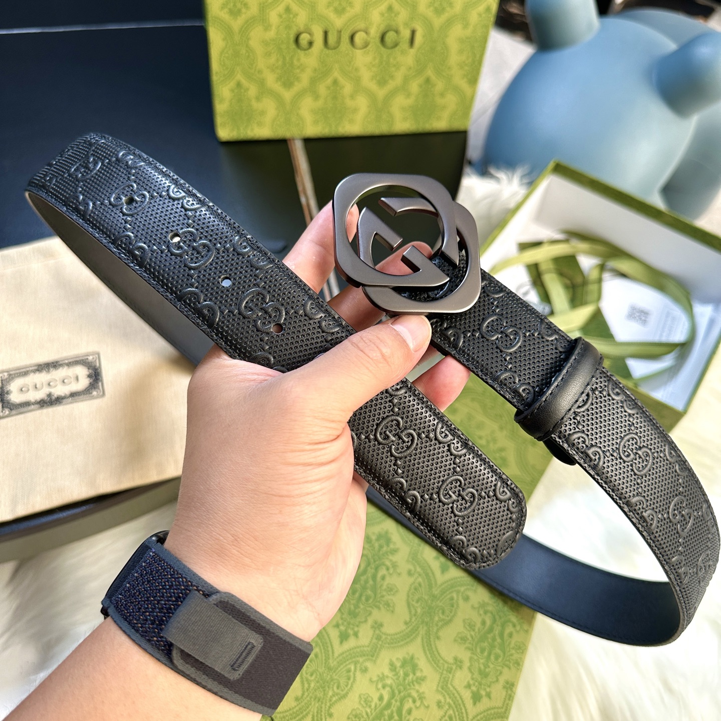 GUCCI P238 男性用 40mm 幅のダブルGバックルレザーベルト