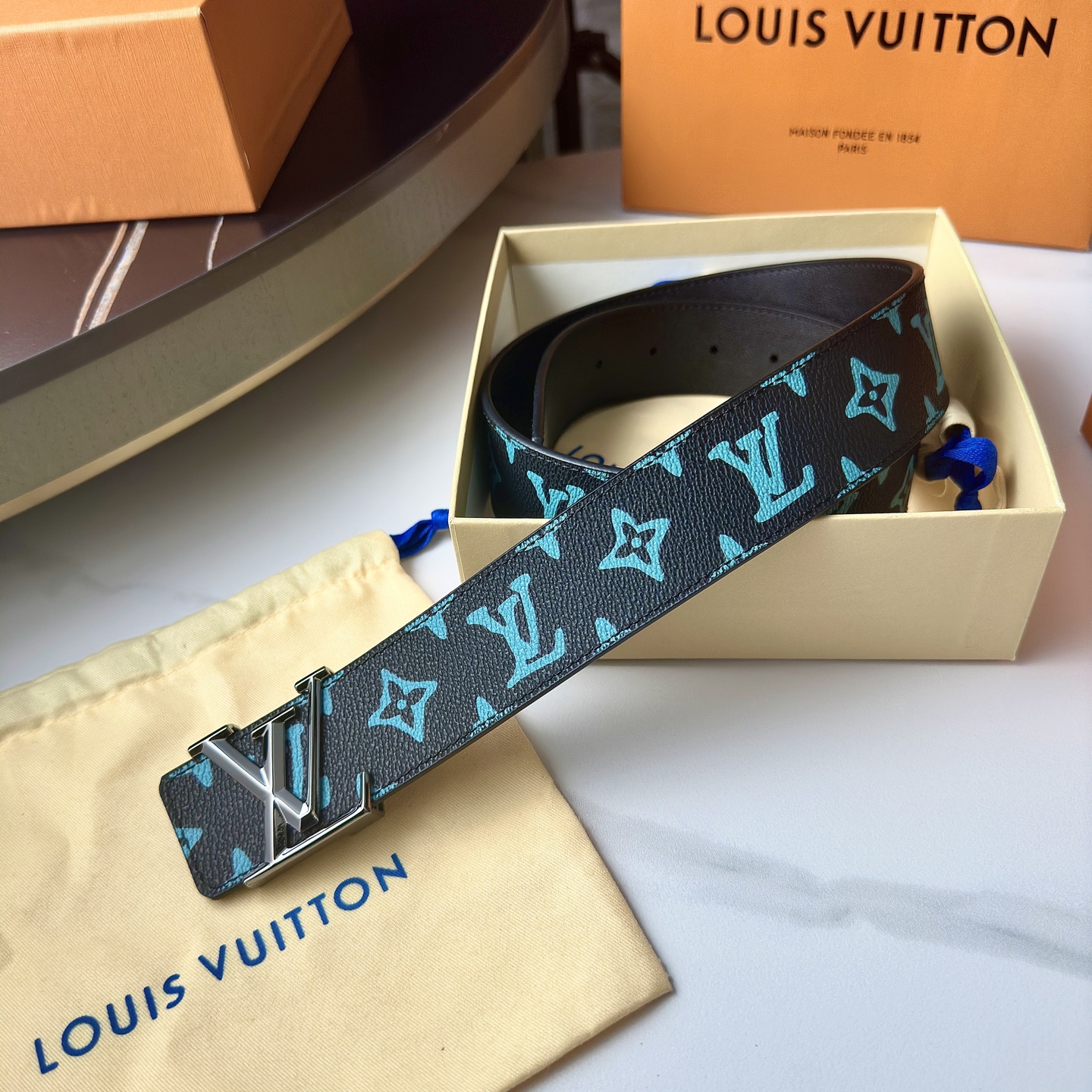 LOUIS VUITTON 原版包裝➕1.0 - 40mm幅のカスタム帆布と小牛皮