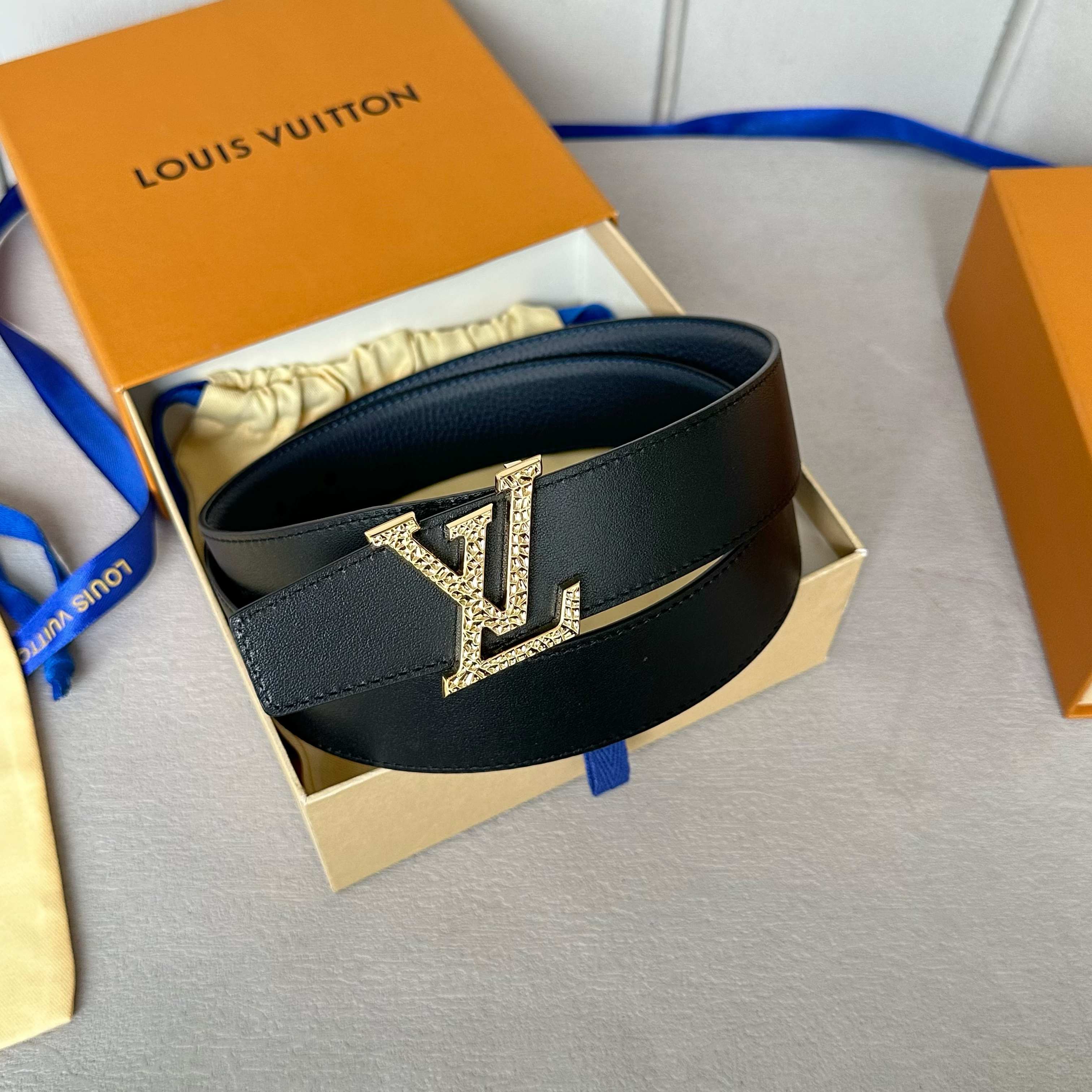 Loui Vuitton 原版包装 メンズ腰帯 荷物デザイン
