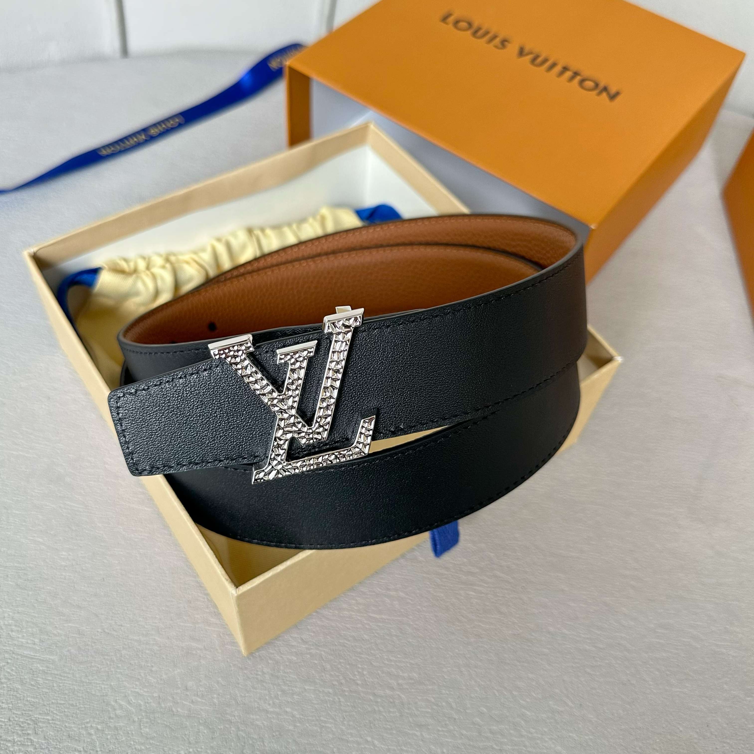 LVMH ルイ・ヴィトン 男性用ダブルフェイスベルト 幅35mm