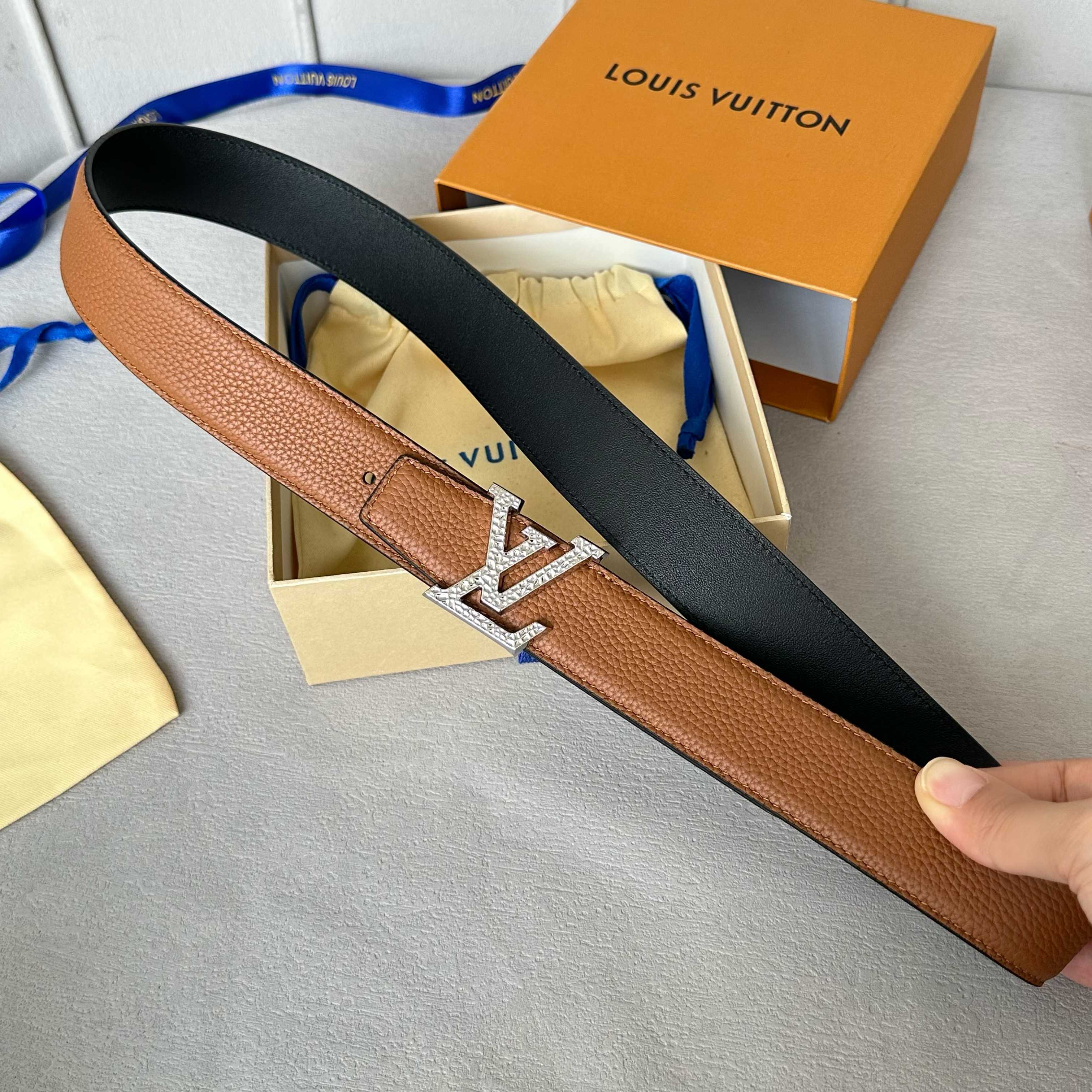 LVMH ルイ・ヴィトン 男性用ダブルフェイスベルト 幅35mm