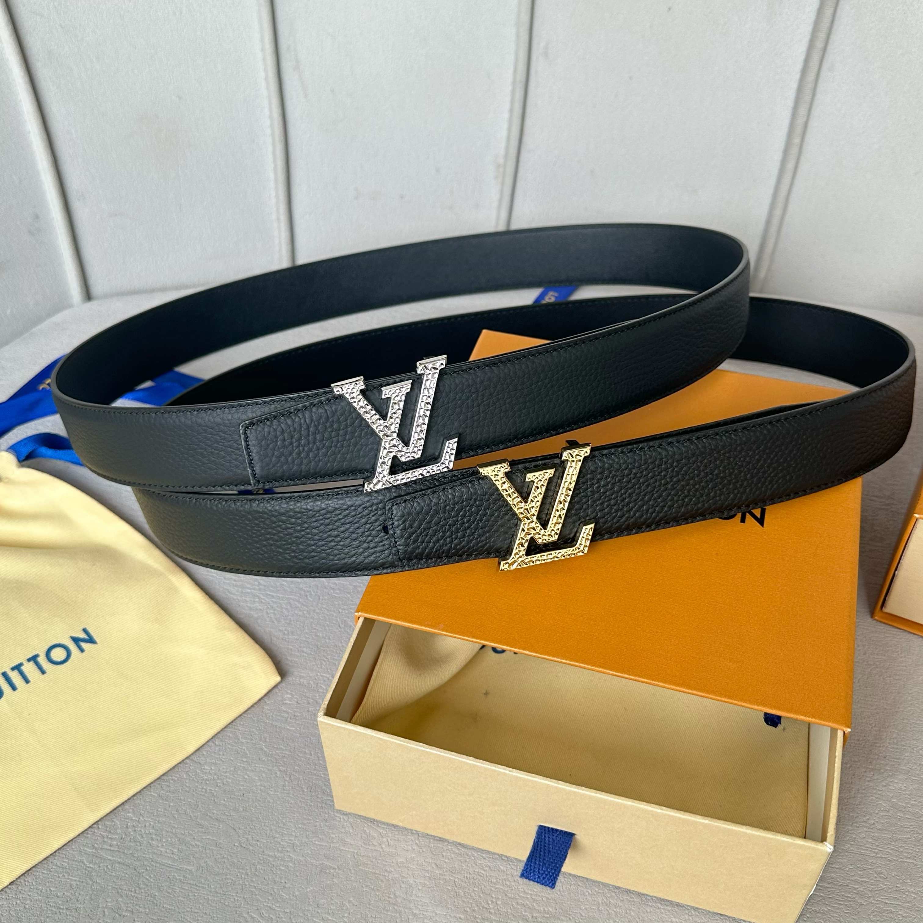 LOUIS VUITTON 原版包装➕1.0 男士腰帶 幅35mm ダブルデザイン