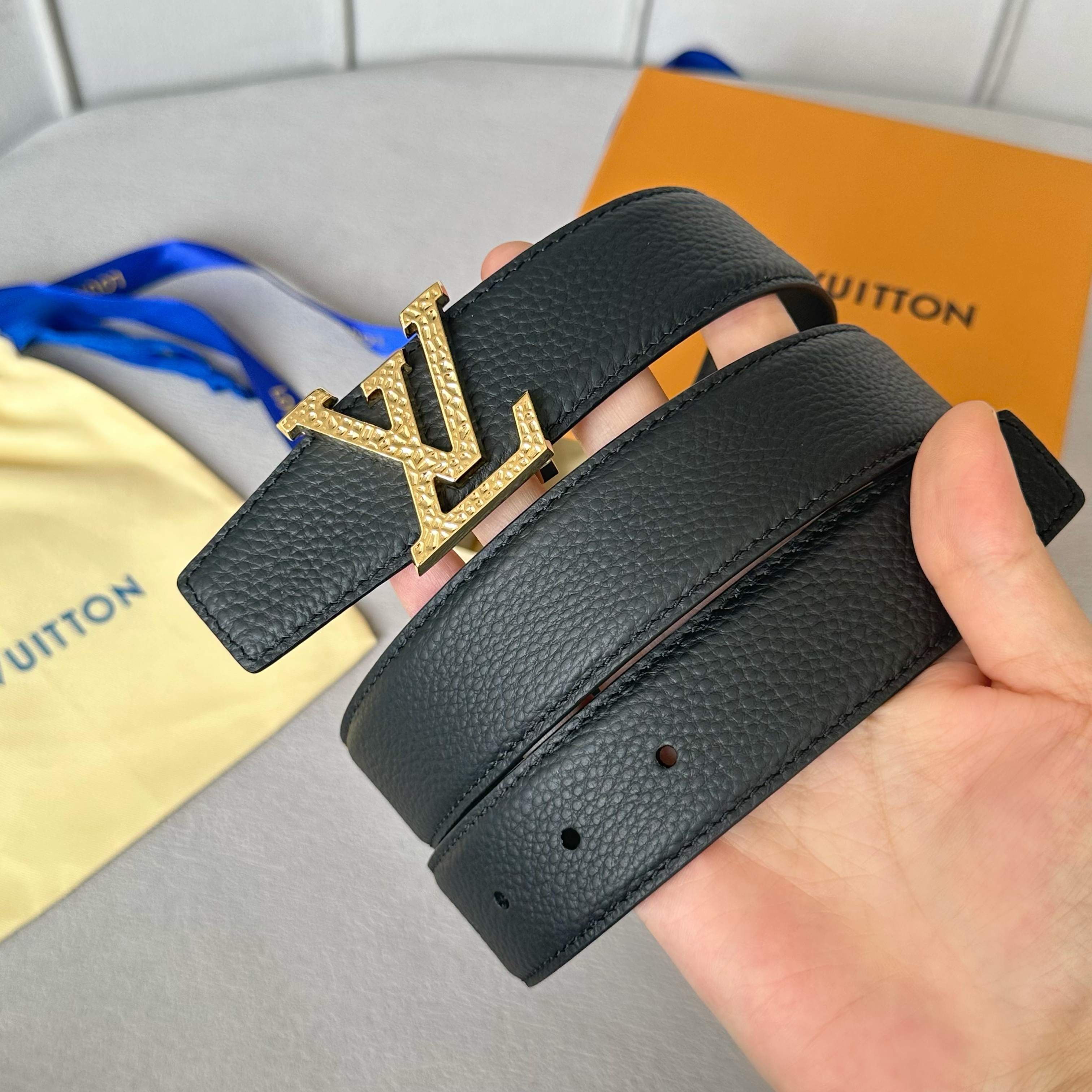 LOUIS VUITTON 原版包装➕1.0 男士腰帶 幅35mm ダブルデザイン