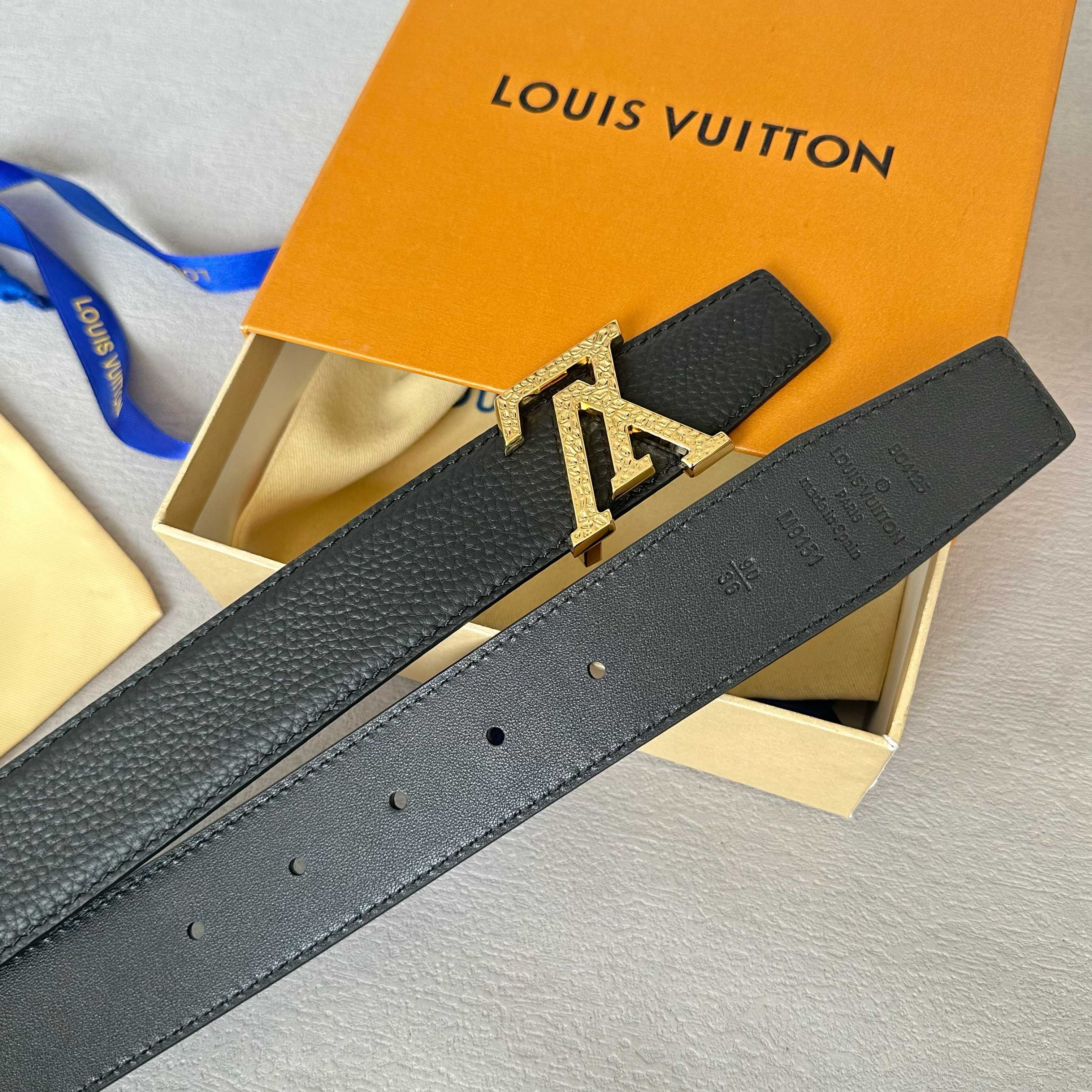 LOUIS VUITTON 原版包装➕1.0 男士腰帶 幅35mm ダブルデザイン