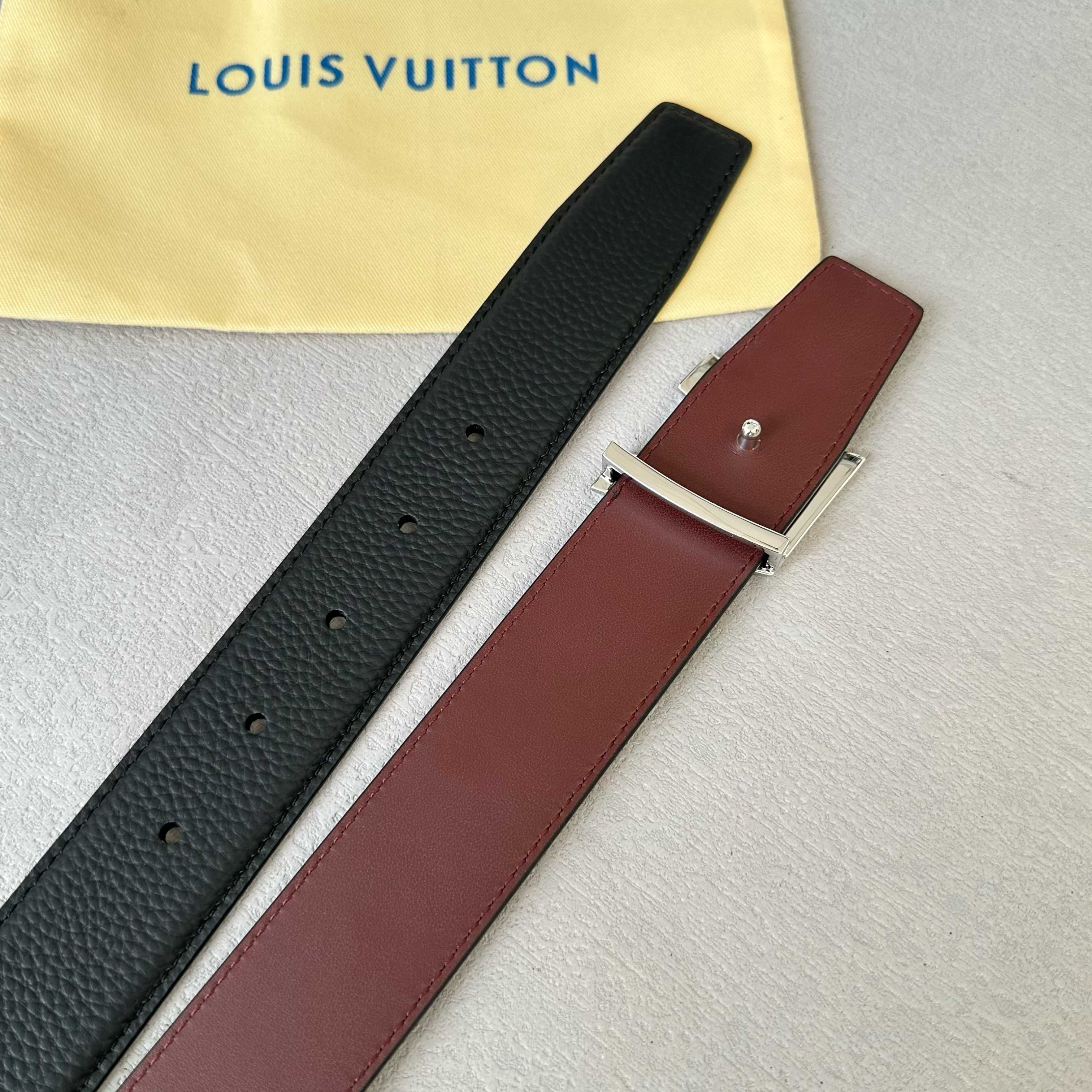 ルイ・ヴィトン メンズオリジナルレザー腰ベルト 35mm