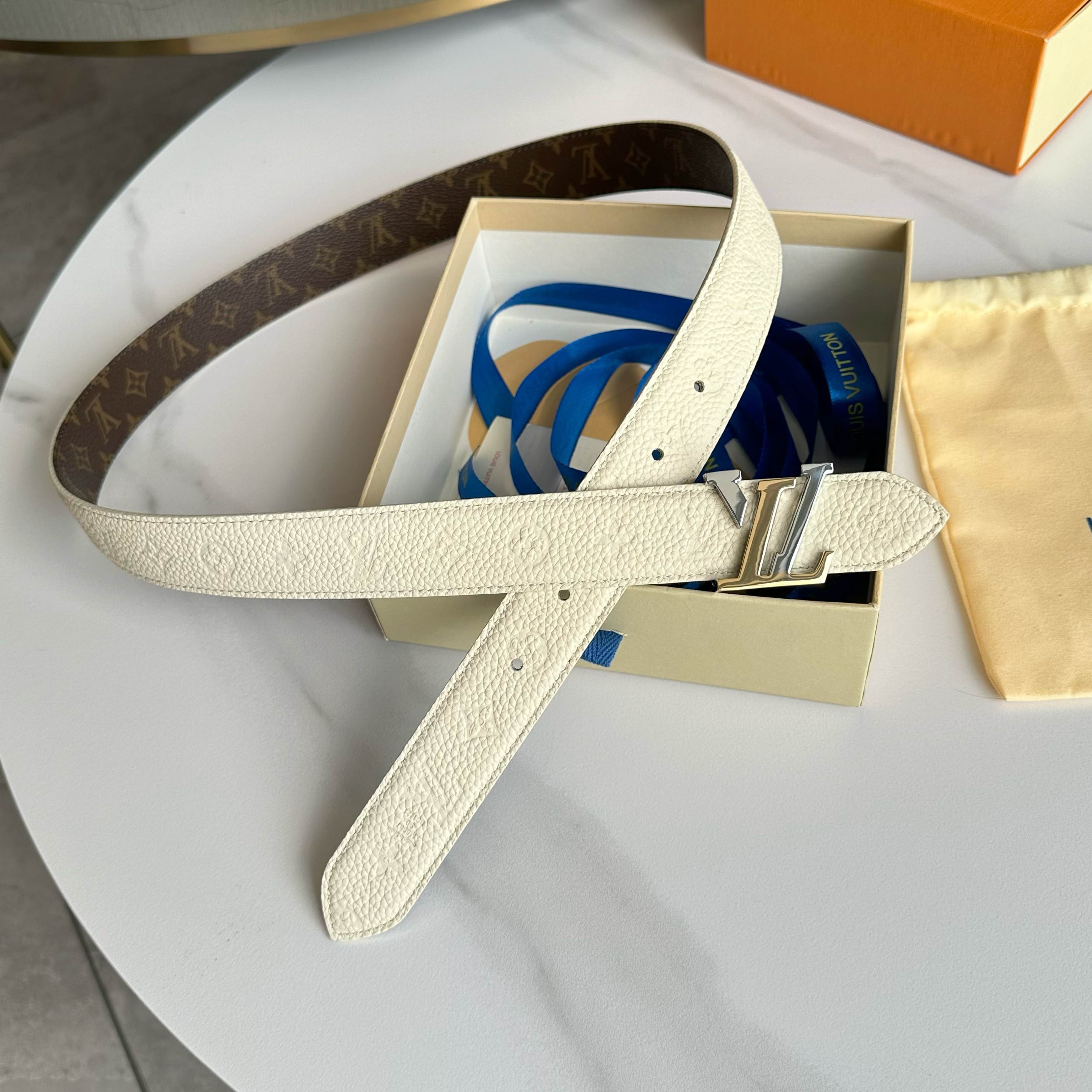 LVMH LOUIS VUITTON レディース原単腰帯 30mm幅・双面デザイン