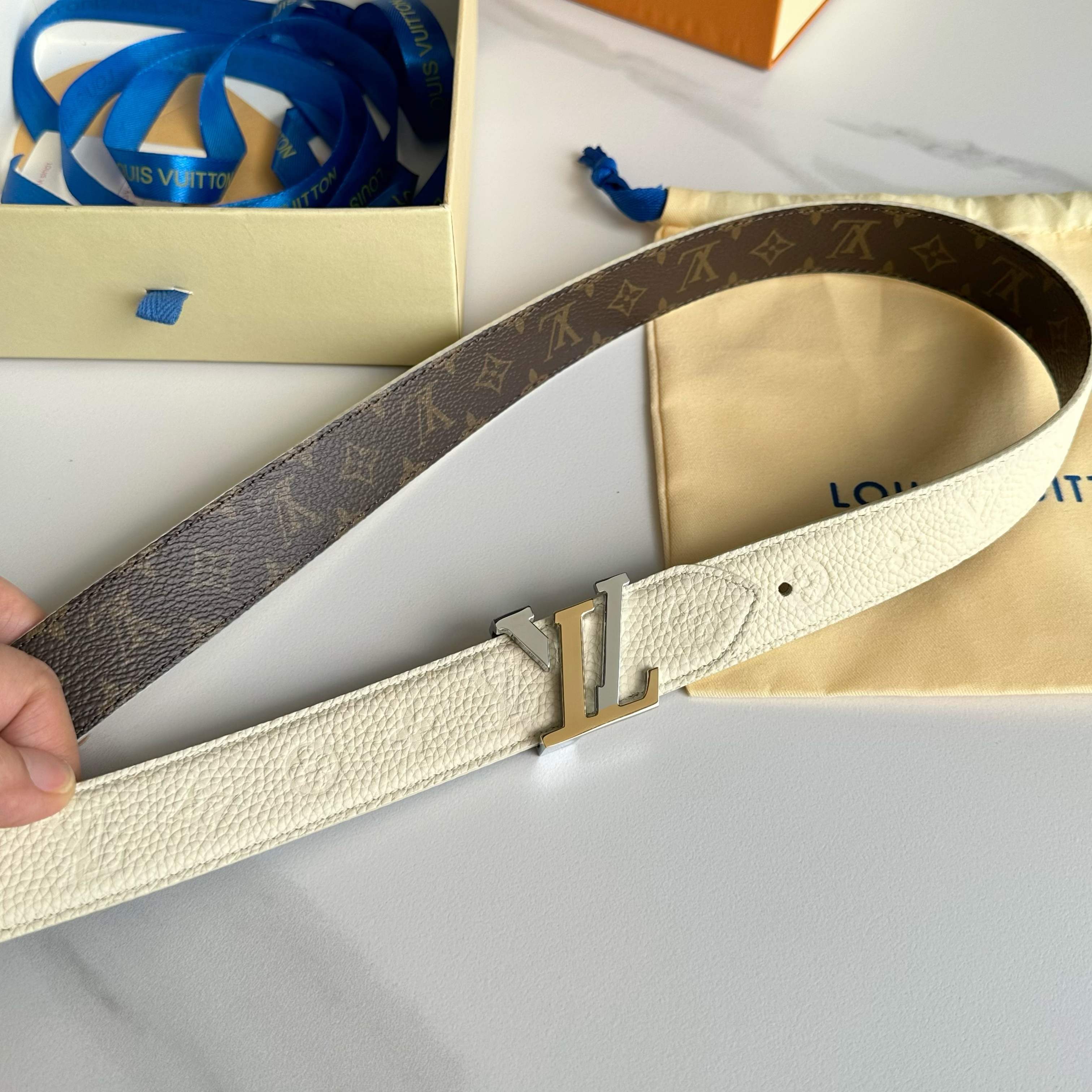 LVMH LOUIS VUITTON レディース原単腰帯 30mm幅・双面デザイン