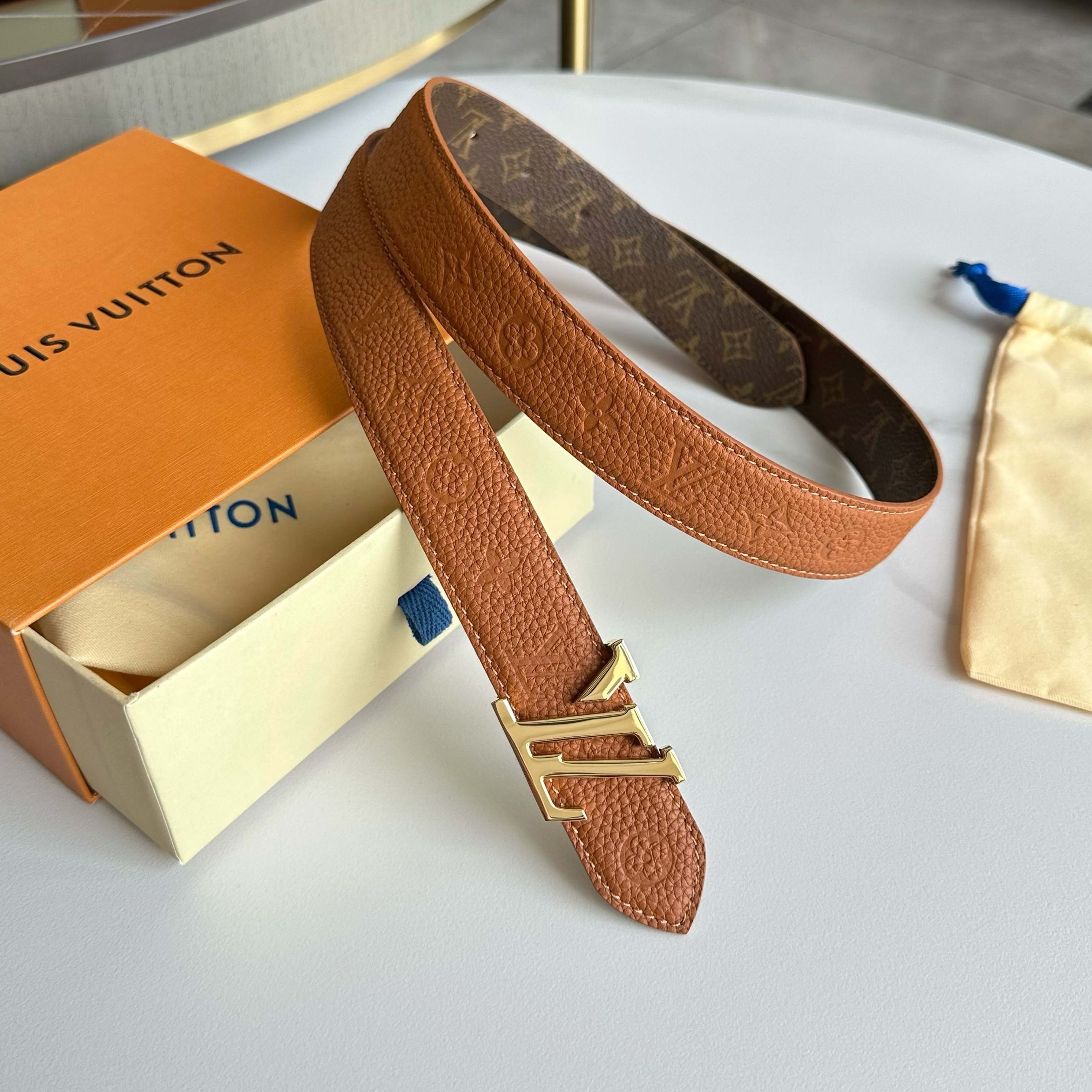 LOUIS VUITTON レディース原単腰帯 PVCと牛皮のコンビデザイン