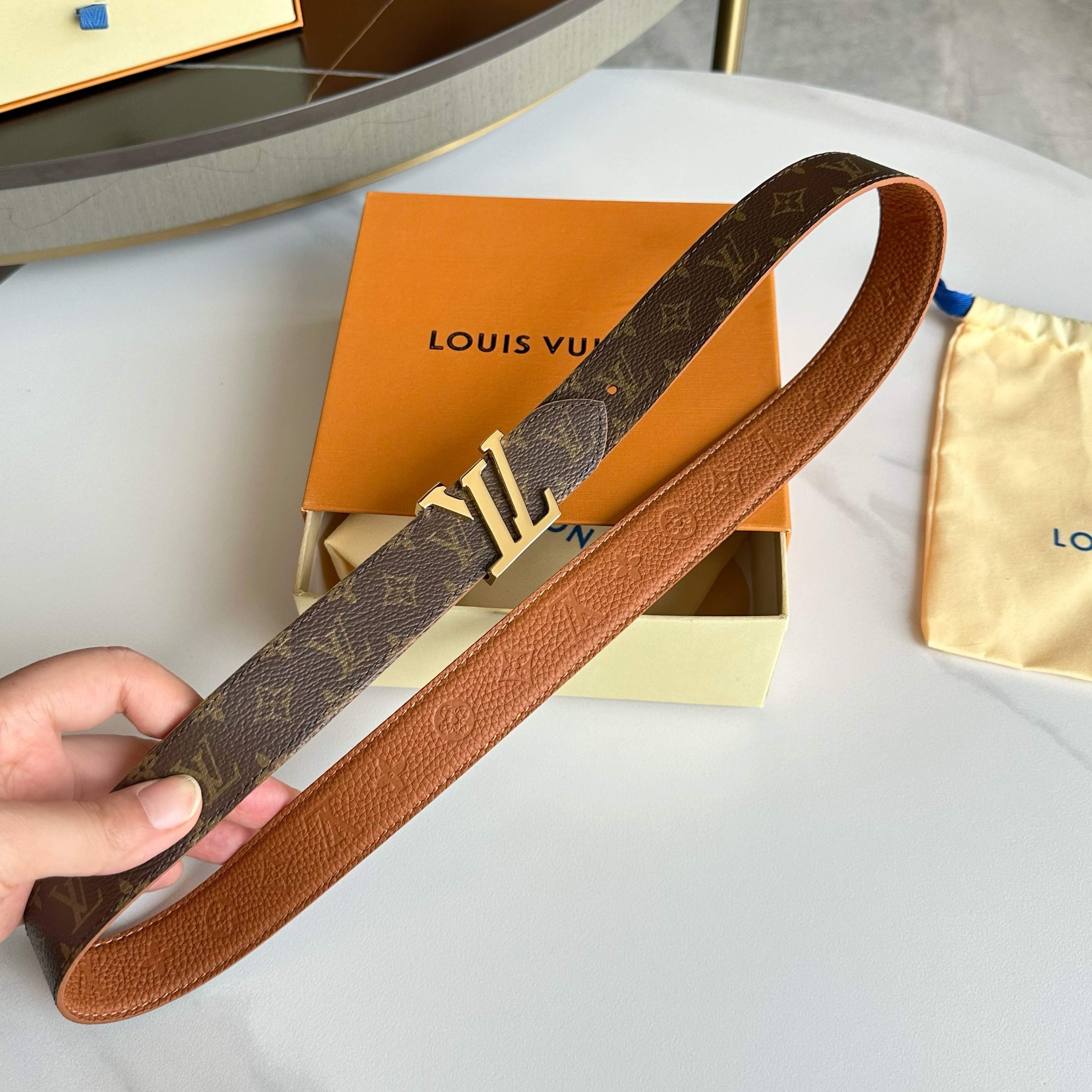 LOUIS VUITTON レディース原単腰帯 PVCと牛皮のコンビデザイン