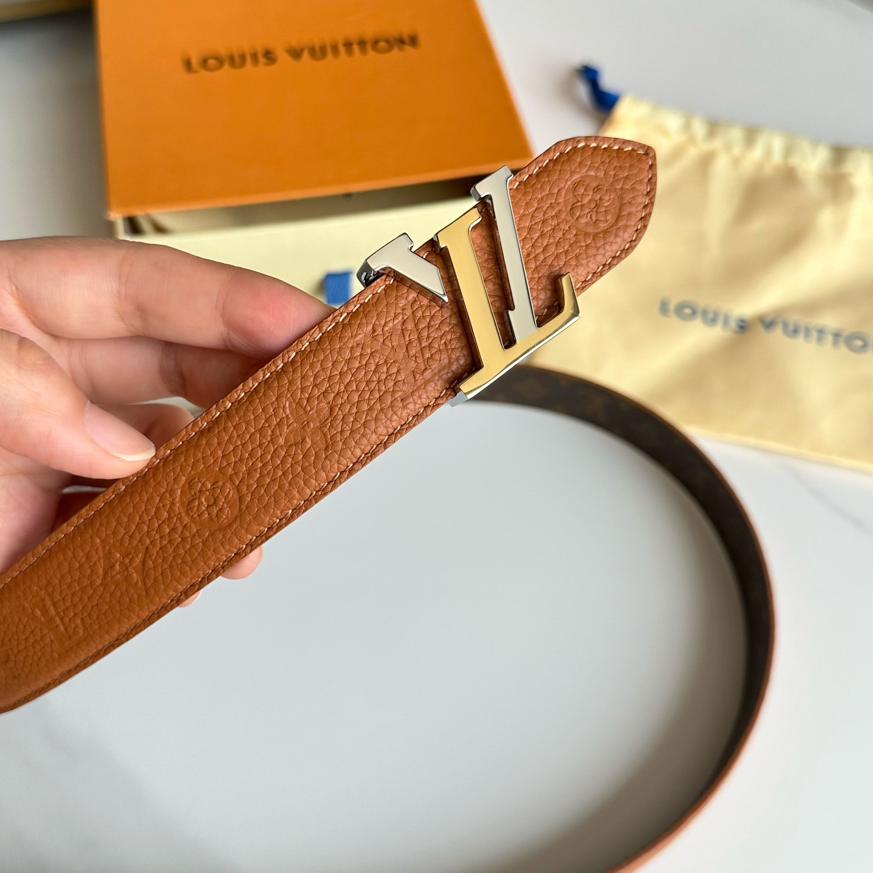 LouiS VuittoN レディース原単腰帯 PVC面と牛皮のコンビ