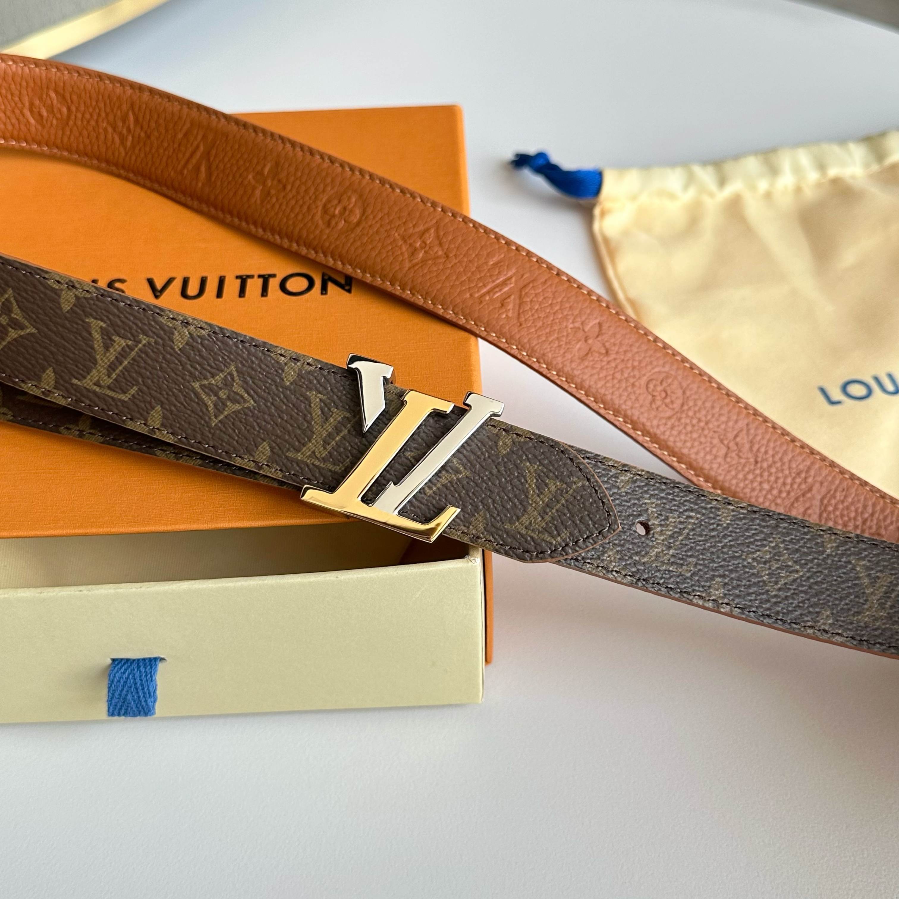 LouiS VuittoN レディース原単腰帯 PVC面と牛皮のコンビ