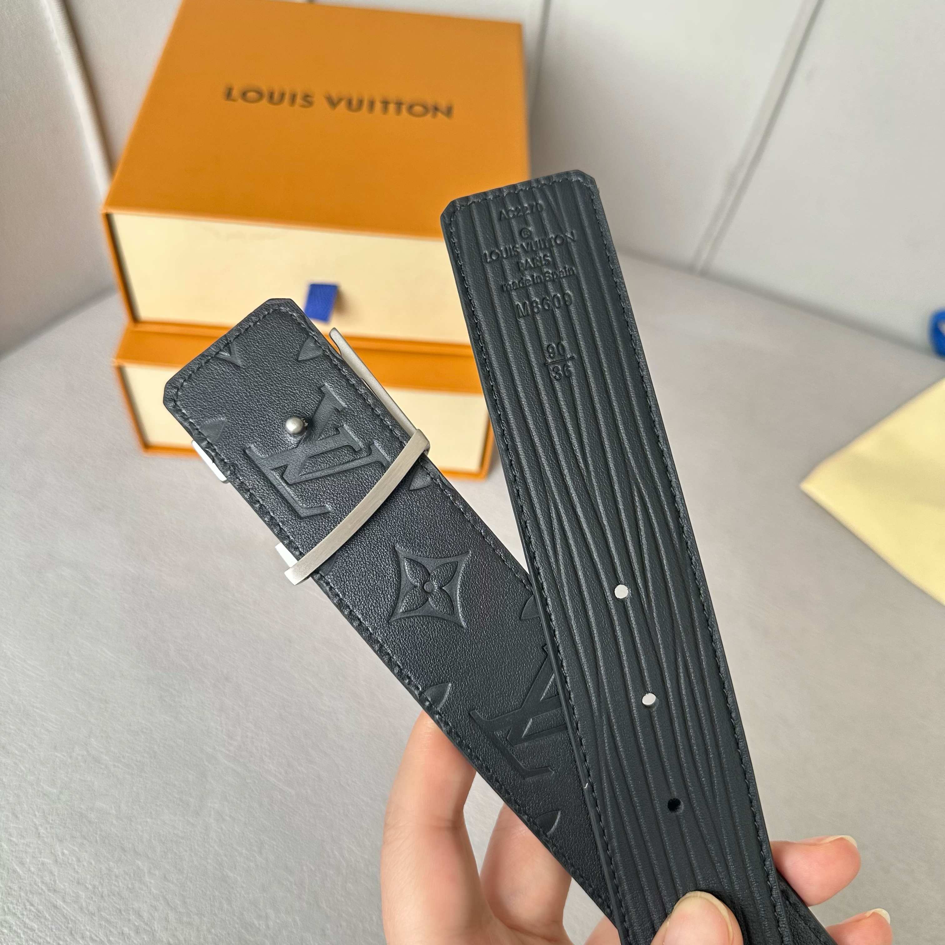 L0UIS VUITT0N 原版包裝➕1.0 ダブルサイドレザーベルト