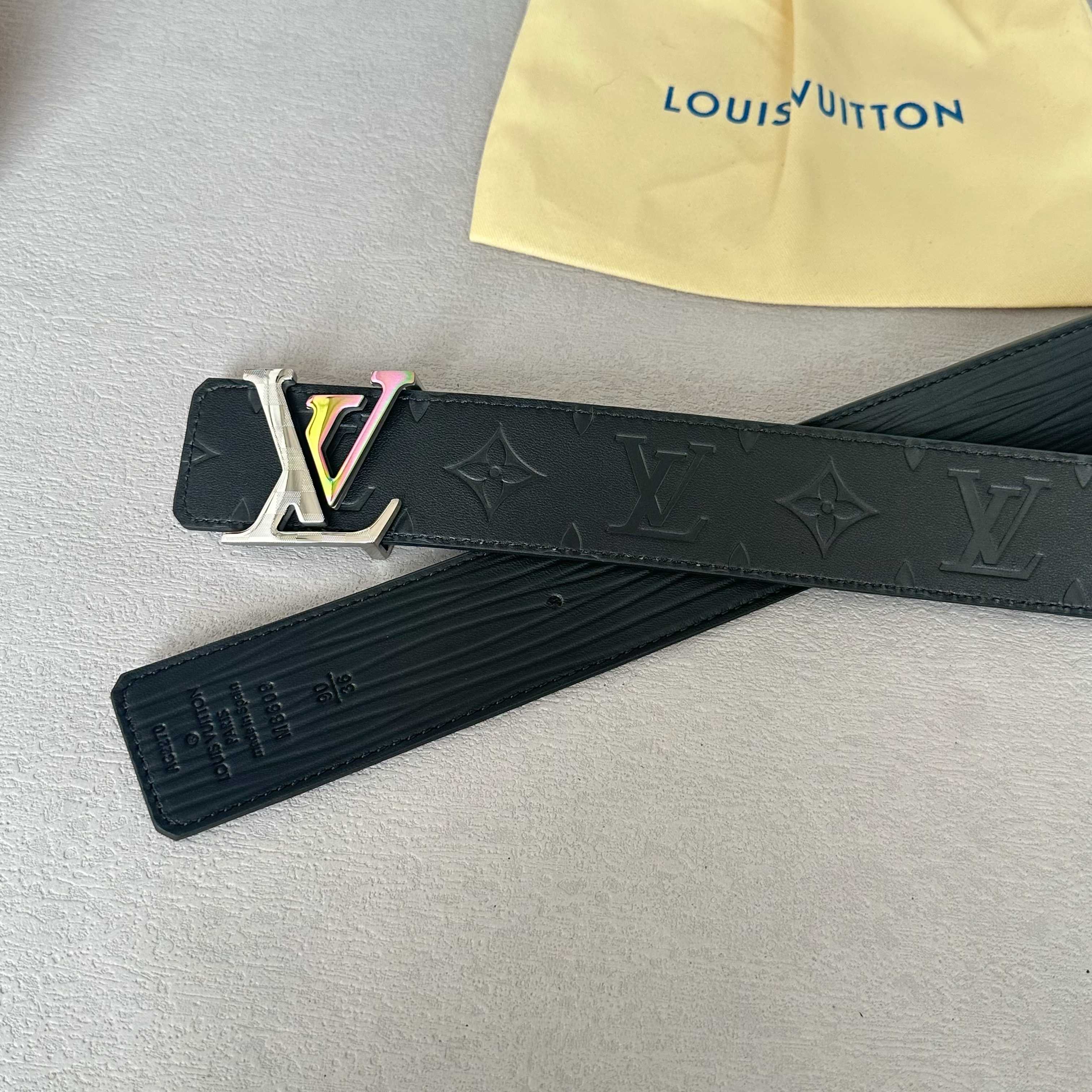 LOUIS VUITTON 原版包裝➕1.0 40mmダブルサイドレザー