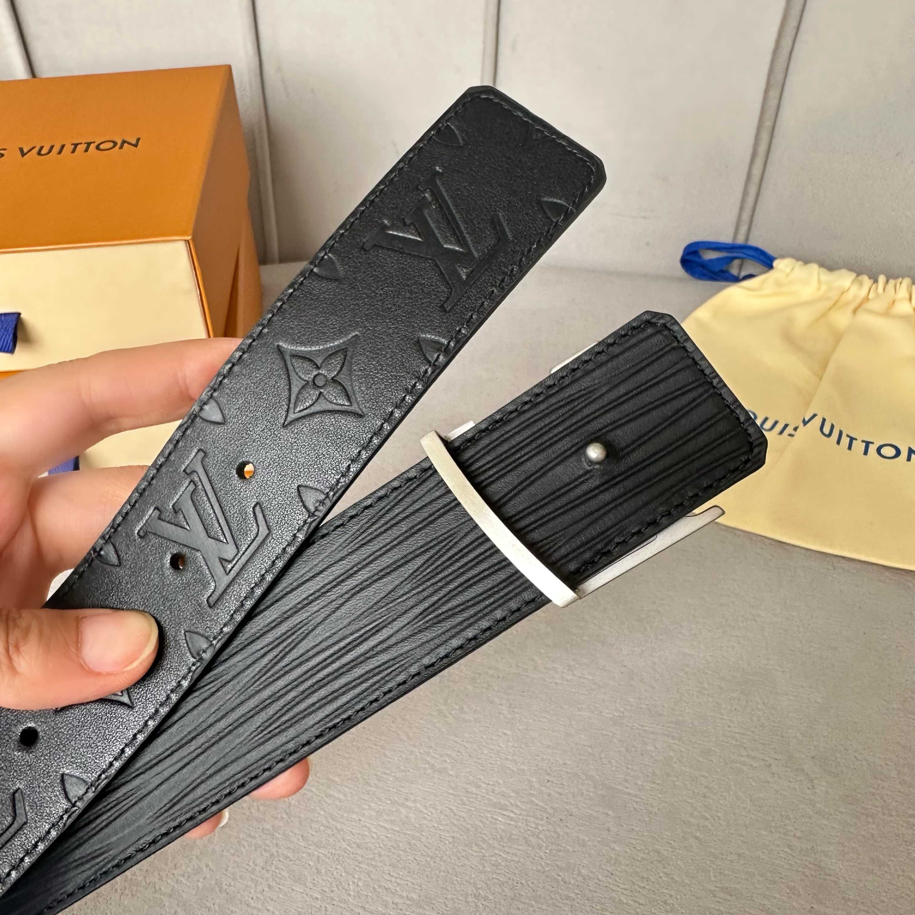 LOUIS VUITTON 原版包裝➕1.0 40mmダブルサイドレザー