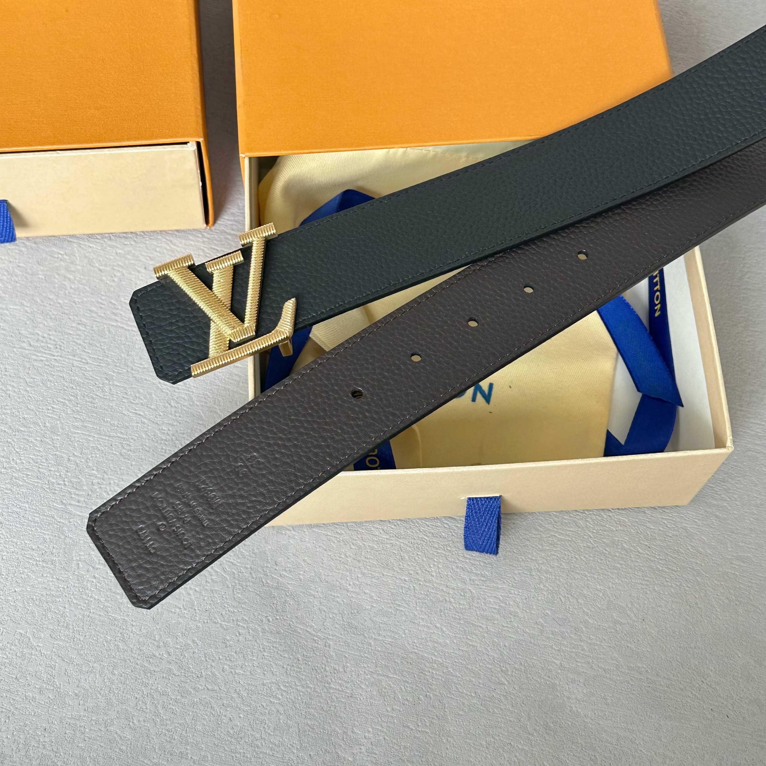 LOUIS VUITTON 原版包裝➕1.0の最新モデル - 高級レザーと双面デザイン