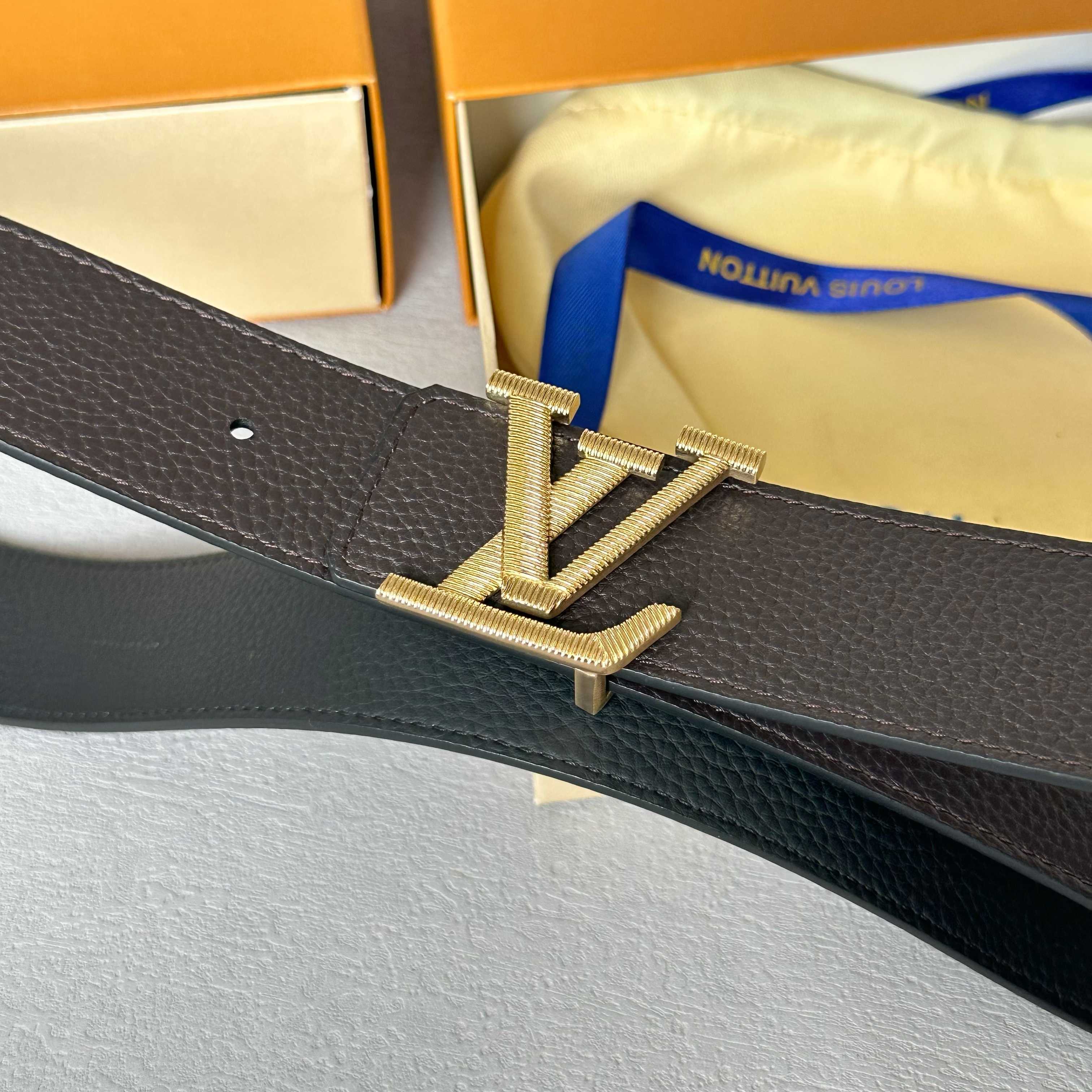 LOUIS VUITTON 原版包裝➕1.0の最新モデル - 高級レザーと双面デザイン