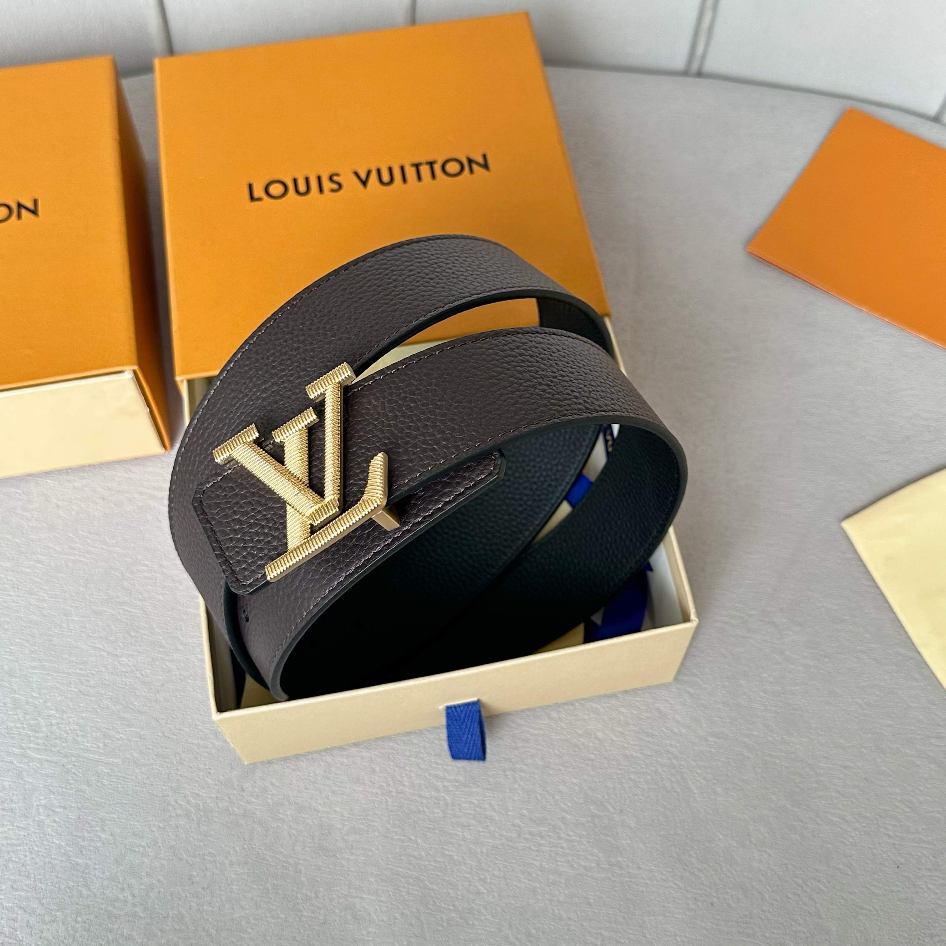 LOUIS VUITTON 原版包裝➕1.0の最新モデル - 高級レザーと双面デザイン
