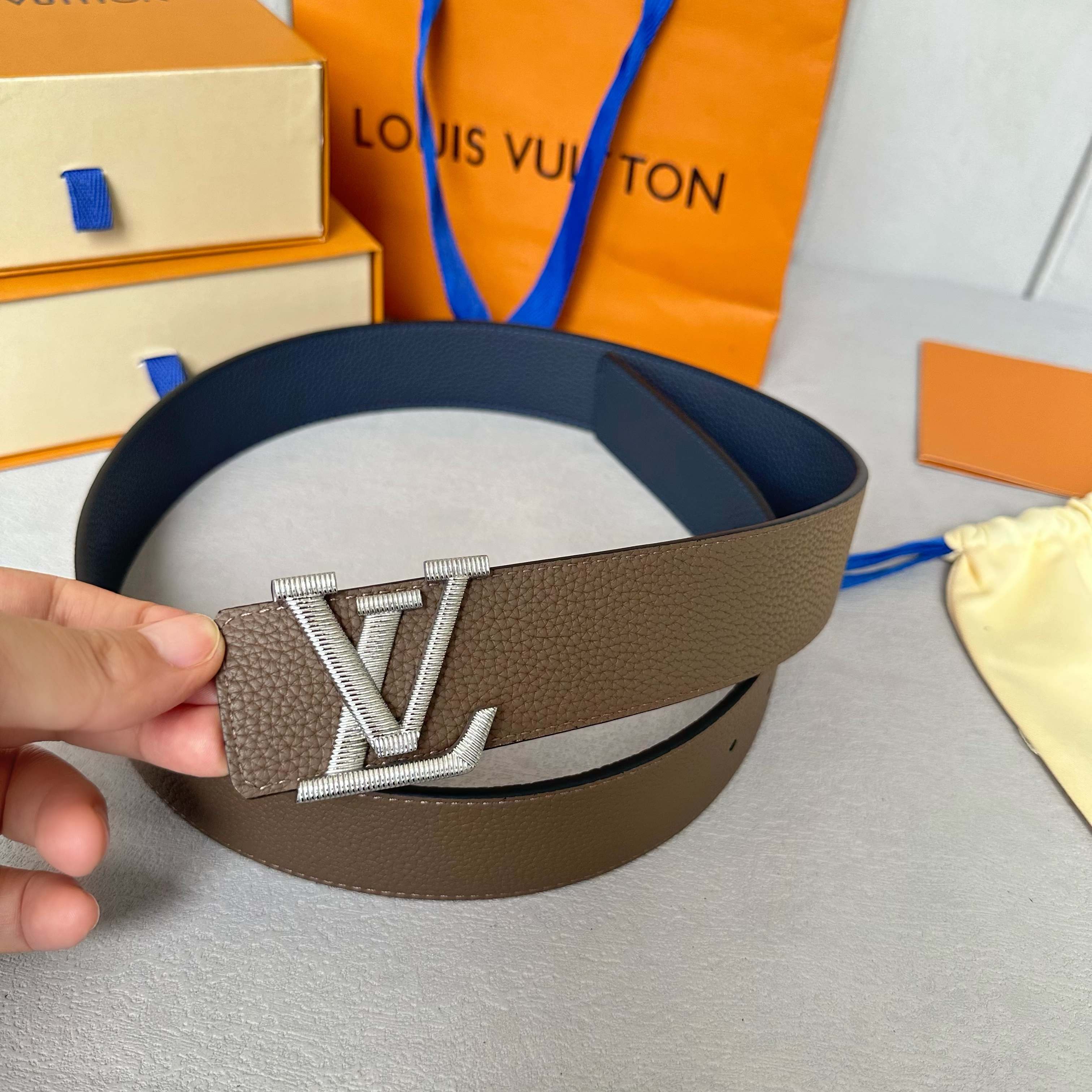 LOUIS VUITTON 原版包裝➕1.0 幅広40mmのダブル面使用可能デザイン