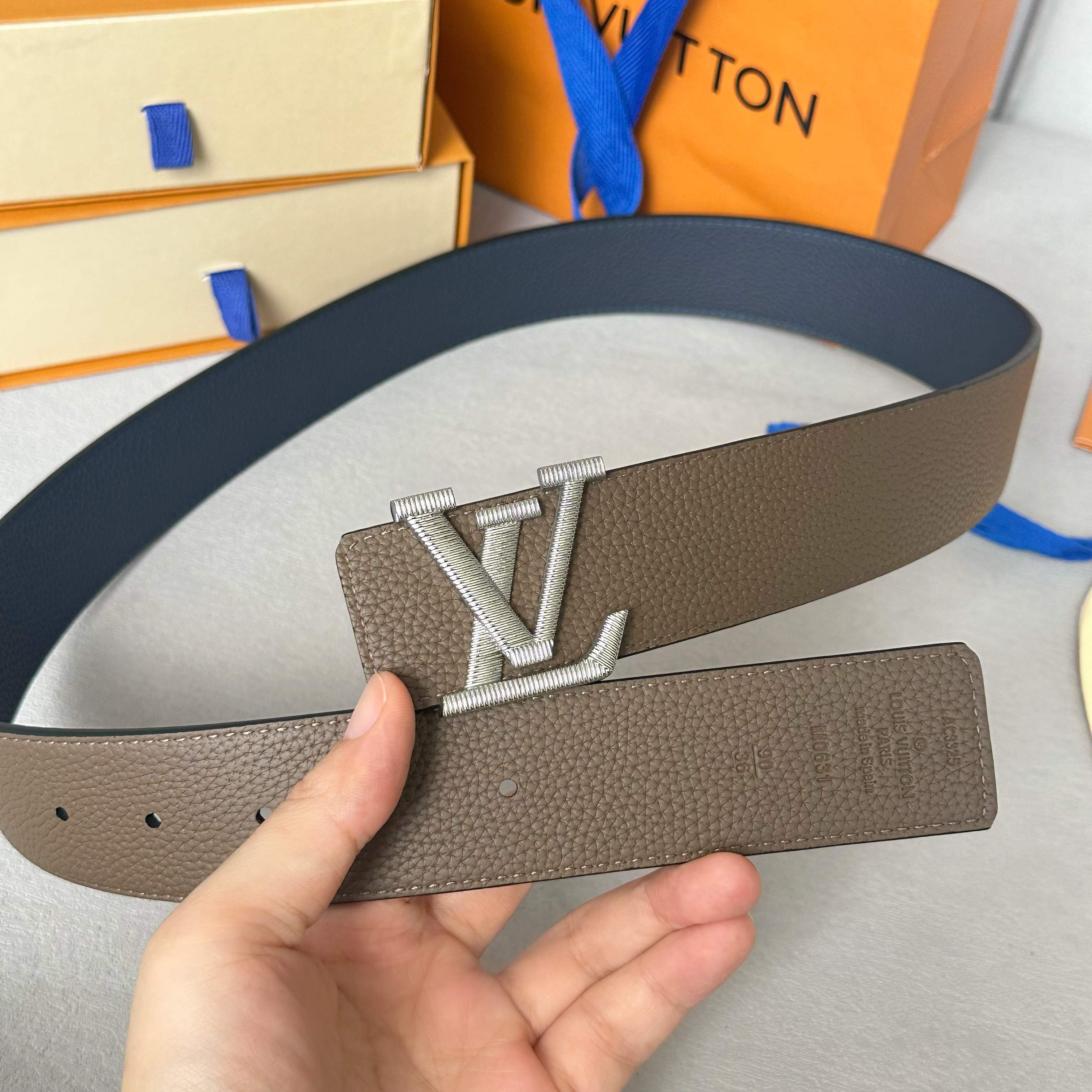 LOUIS VUITTON 原版包裝➕1.0 幅広40mmのダブル面使用可能デザイン