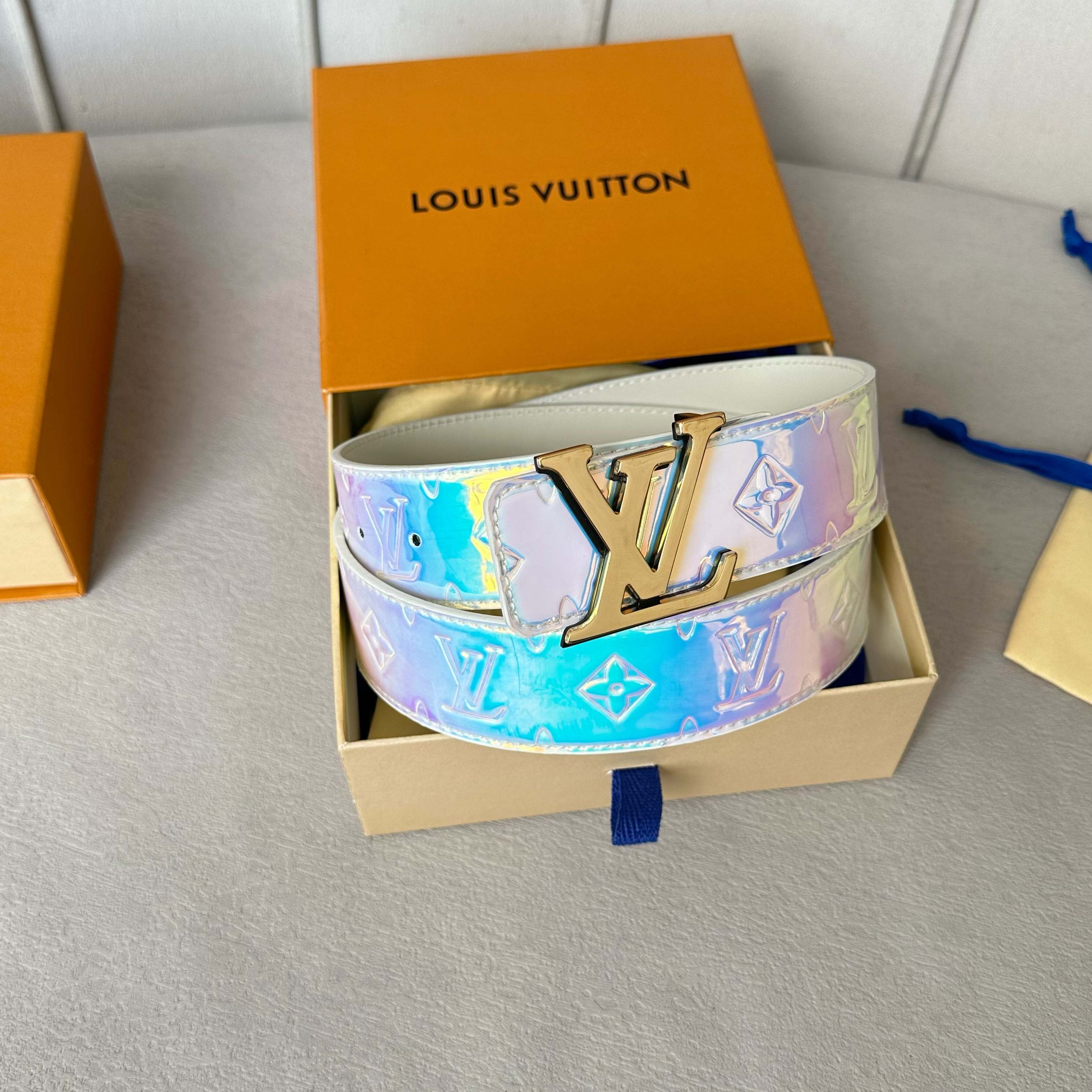LOUIS VUITTON 原版包裝➕1.0 ダブルフェイスベルト 40mm