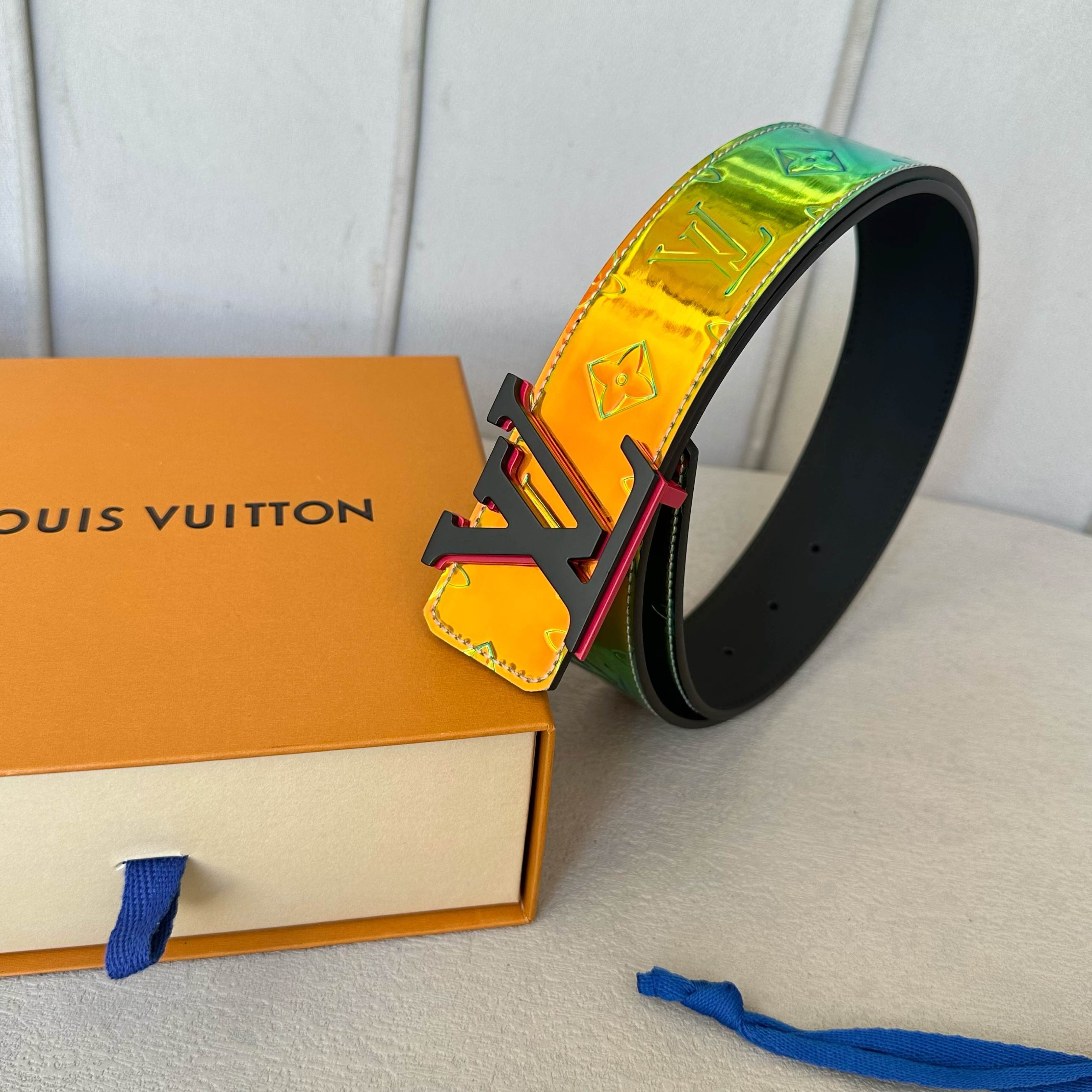 LOUIS VUITTON 原版包裝➕1.0 最新モデル - 40mm幅の双面可用デザイン