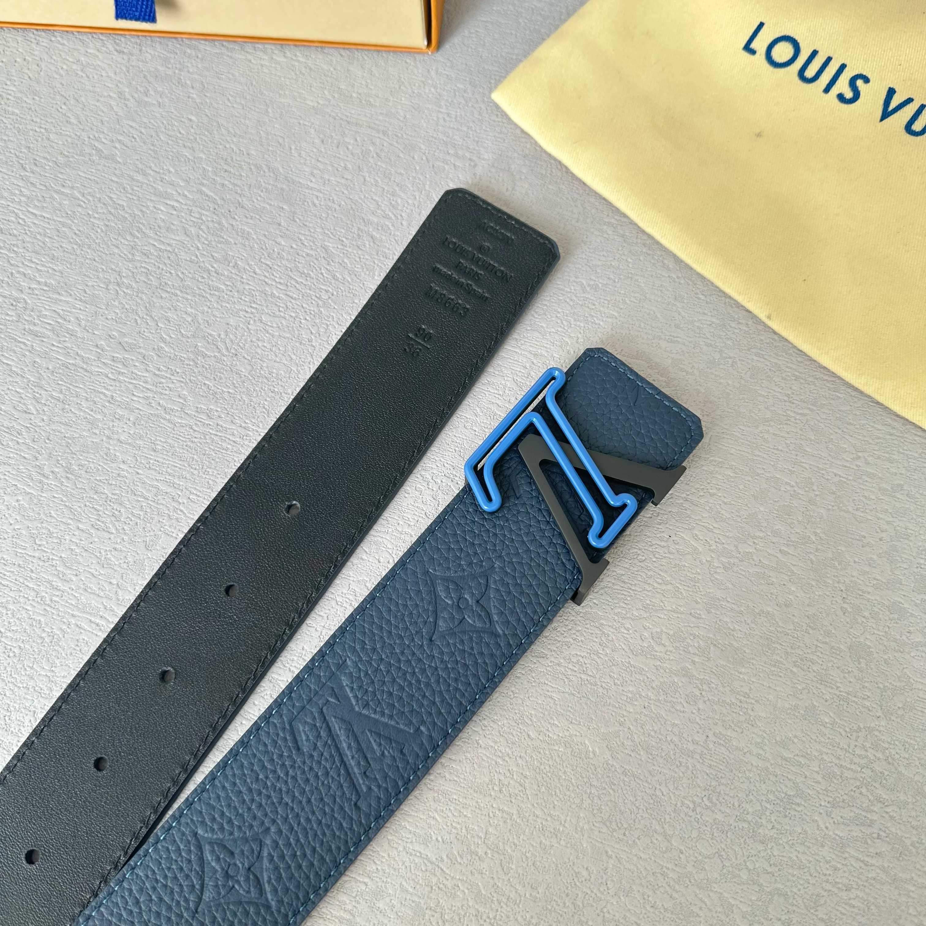 L0UIS VUITT0N 原版包裝➕1.0 幅広40mmの高級レザーベルト