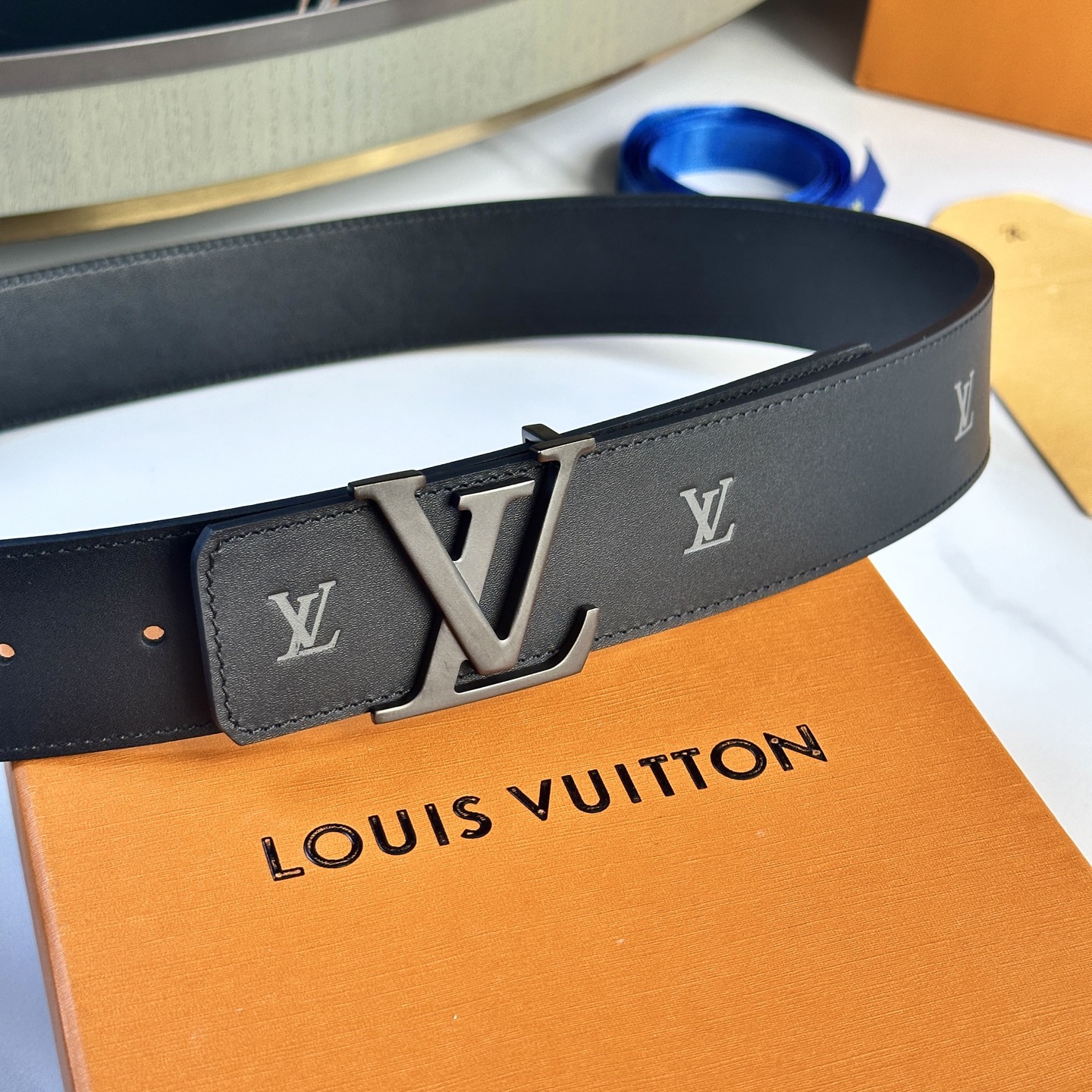 LOUIS VUITTON 原版包裝 男士腰帶 40mm 小牛皮