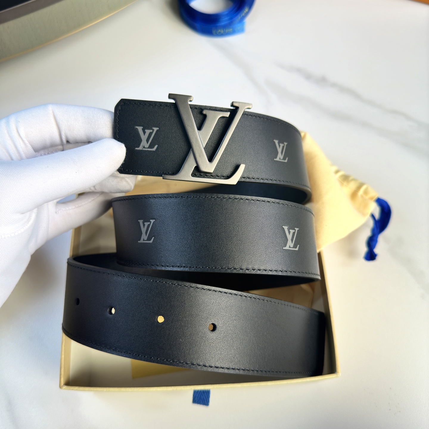 LOUIS VUITTON 原版包裝 男士腰帶 40mm 小牛皮