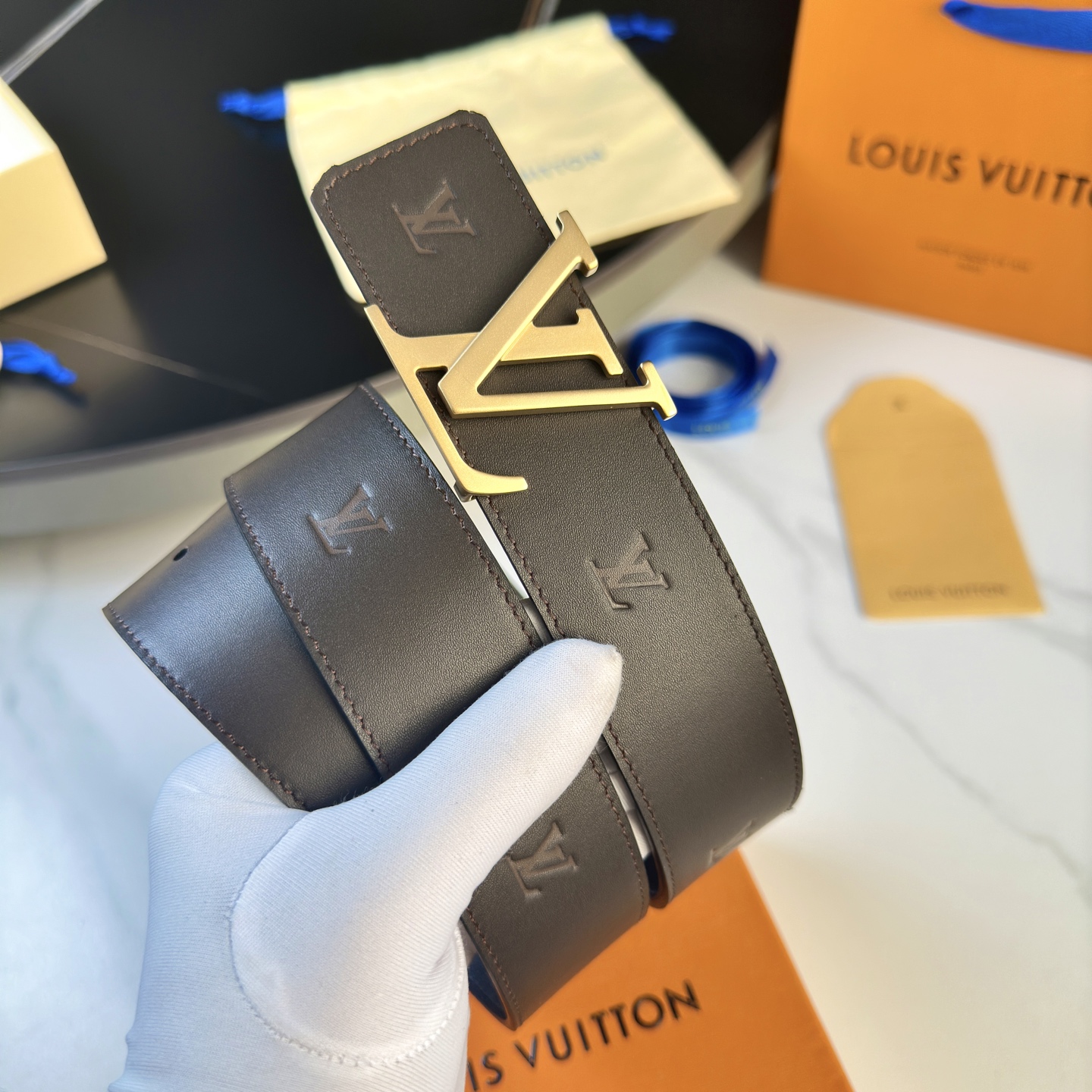 LOUIS VUITTON 男性用原単腰帶 40mm幅 小牛皮仕様