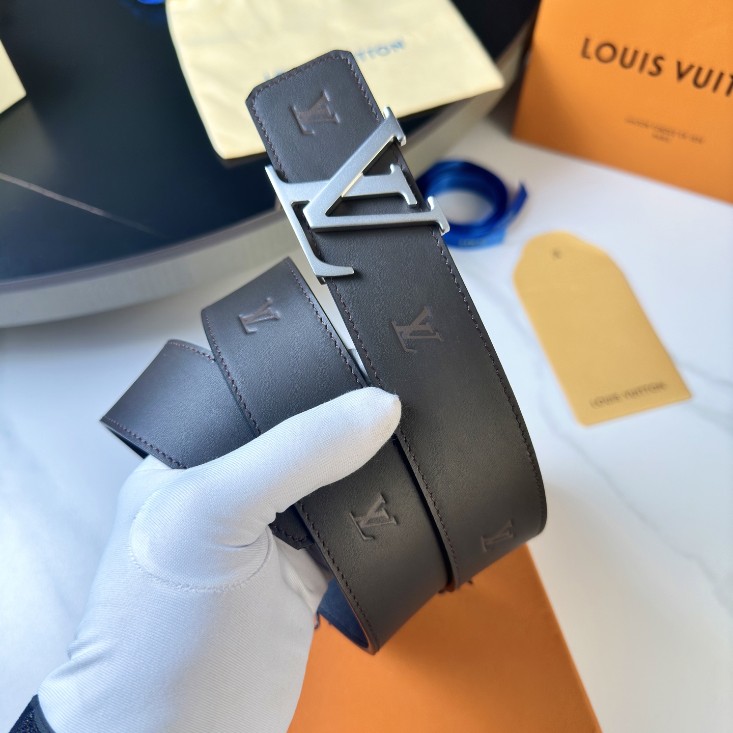 LOUIS VUITTON 男性用原単腰帶 40mm幅 小牛皮製