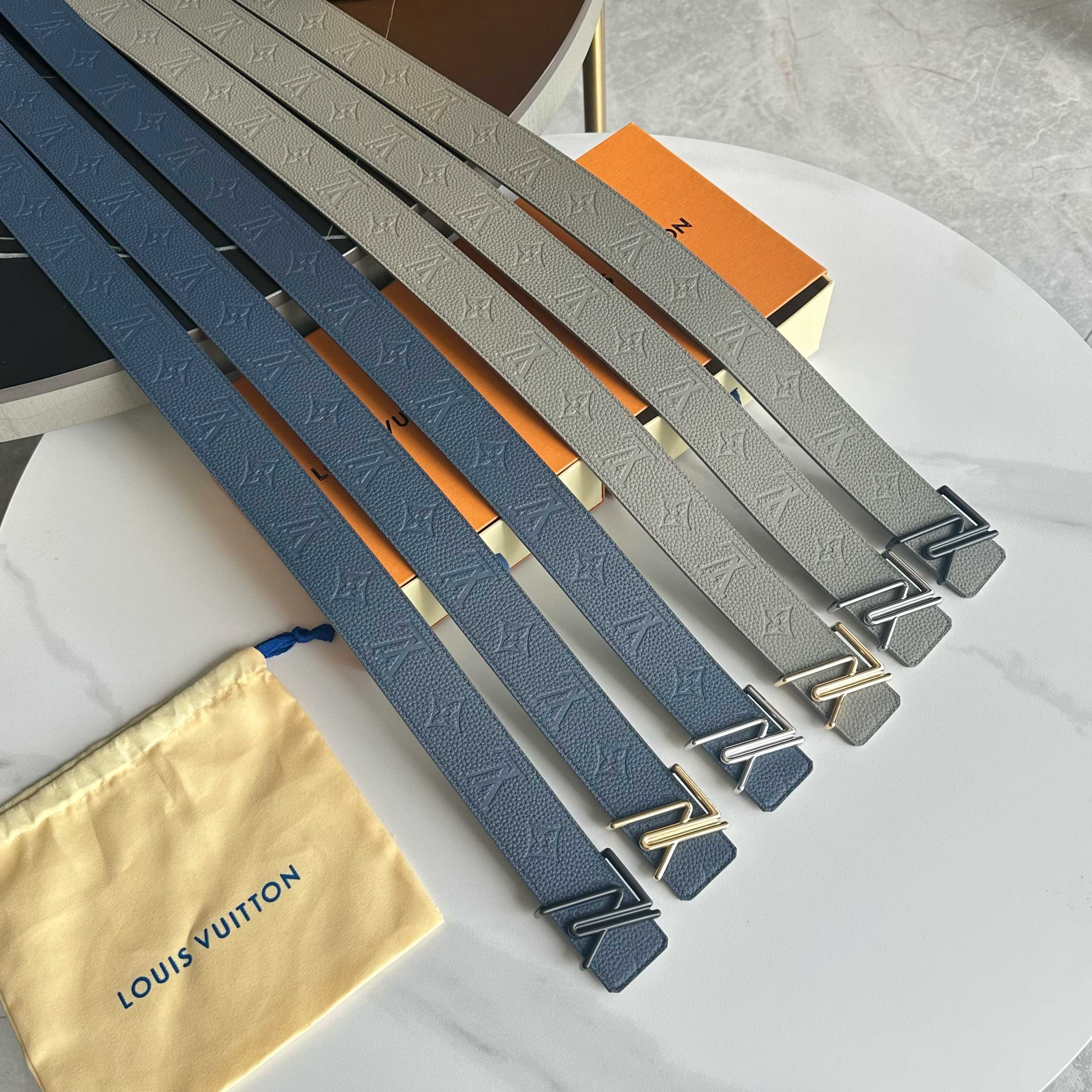 L0UIS VUITT0N 原版包裝➕1.0 - 新型字母搭扣＆柔軟小牛皮