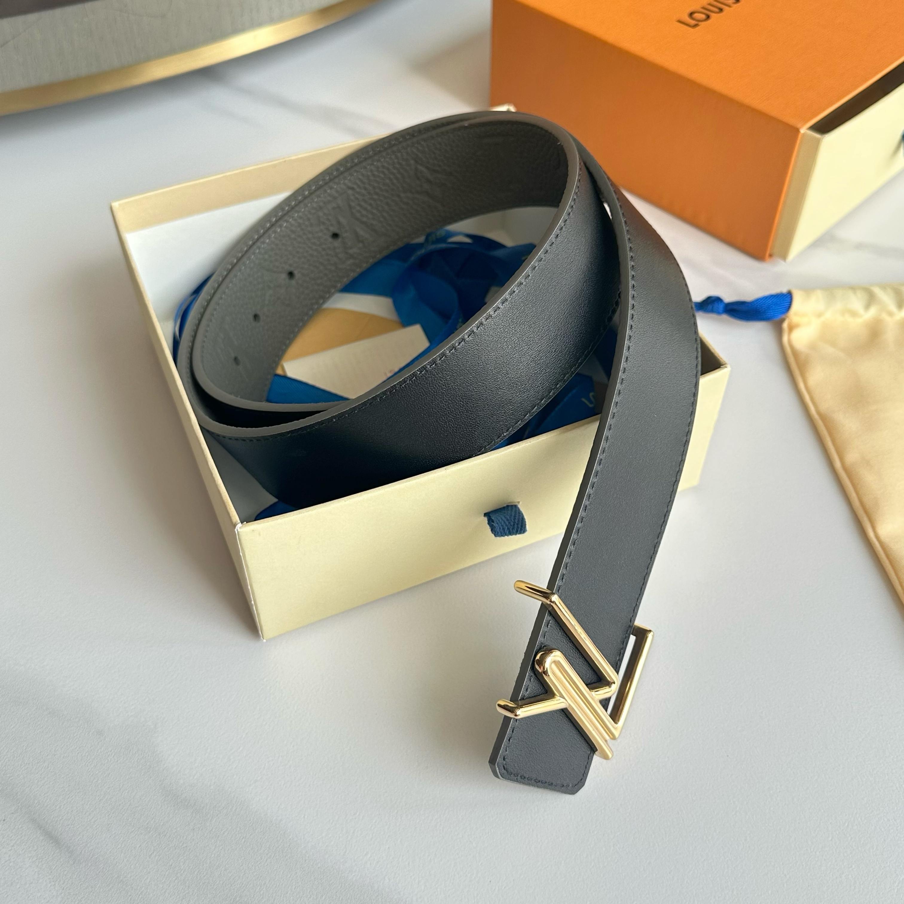 L0UIS VUITT0N 原版包裝➕1.0 - 新型字母搭扣＆柔軟小牛皮