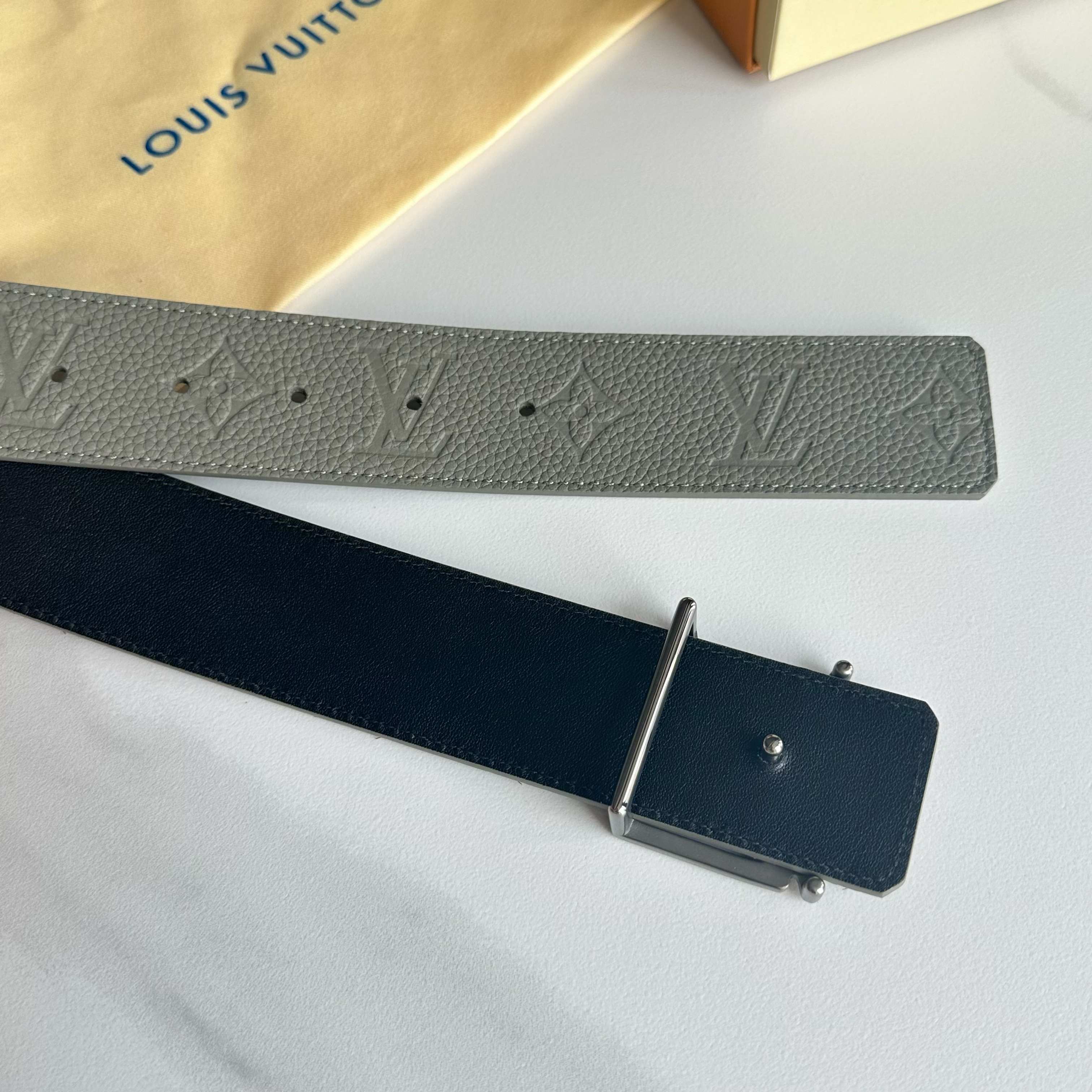 L0UIS VUITT0N 原版包裝➕1.0 - 寬度40mmの柔軟小牛皮
