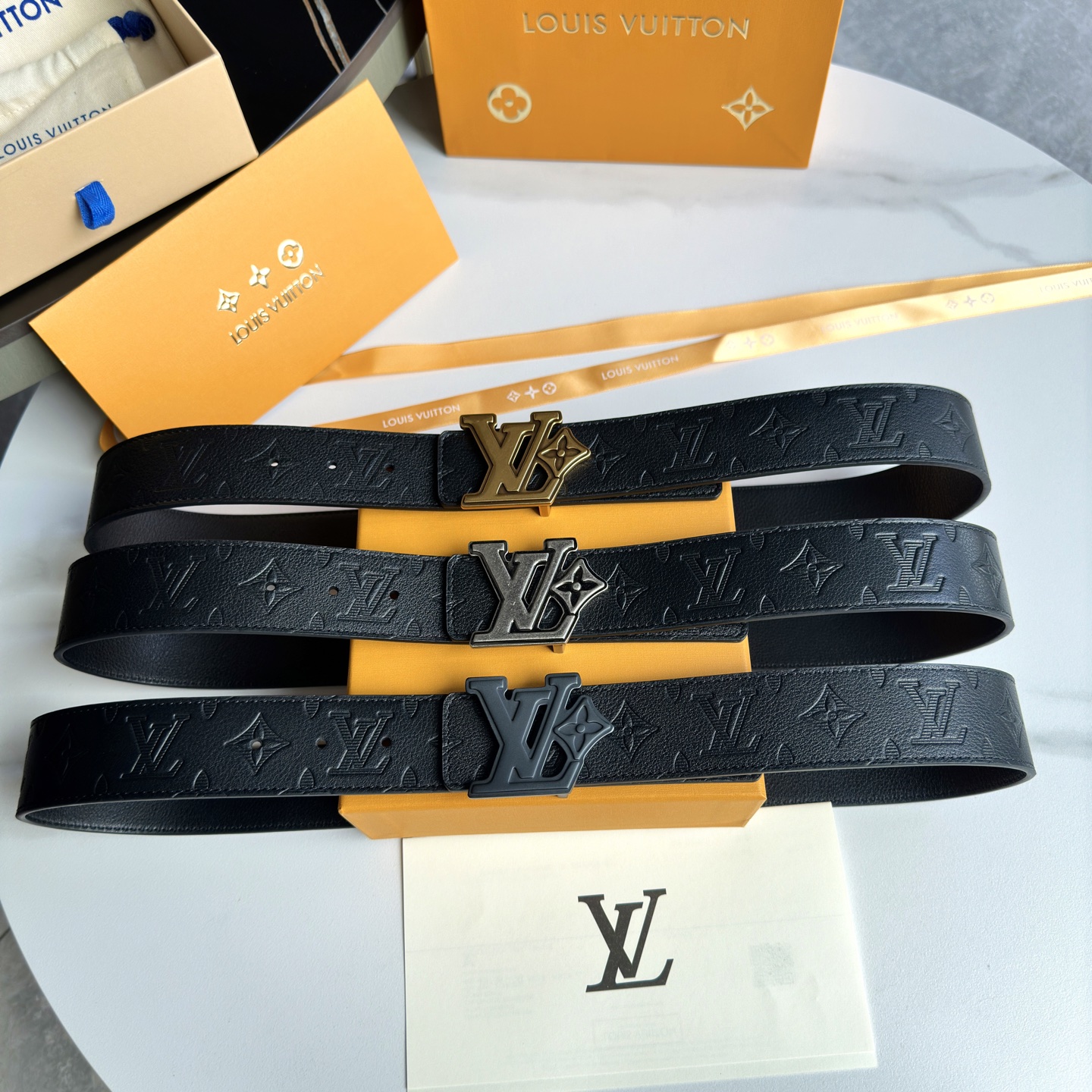 Louis Vuitton 原版包裝➕1.0 幅広40mm おしゃれなデザイン