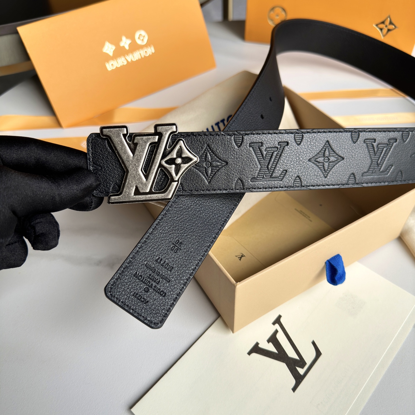 Louis Vuitton 原版包裝➕1.0 幅広40mm おしゃれなデザイン