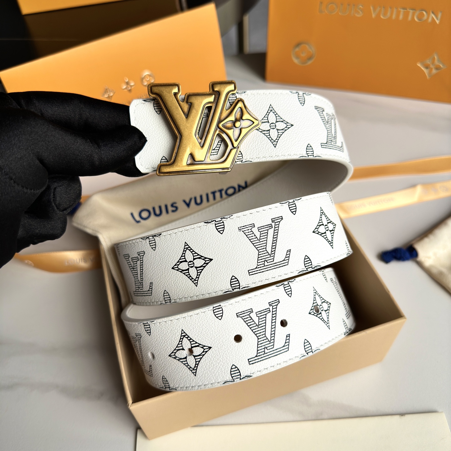 LOUIS VUITTON 原版包裝 1.0 40mm幅広ベルト