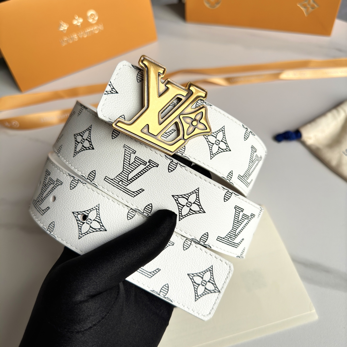 LOUIS VUITTON 原版包裝 1.0 40mm幅広ベルト