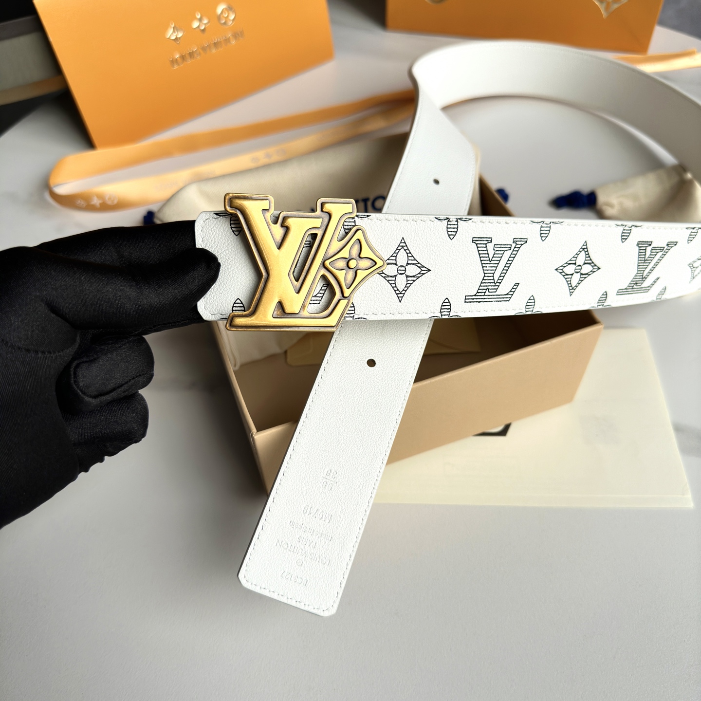 LOUIS VUITTON 原版包裝 1.0 40mm幅広ベルト