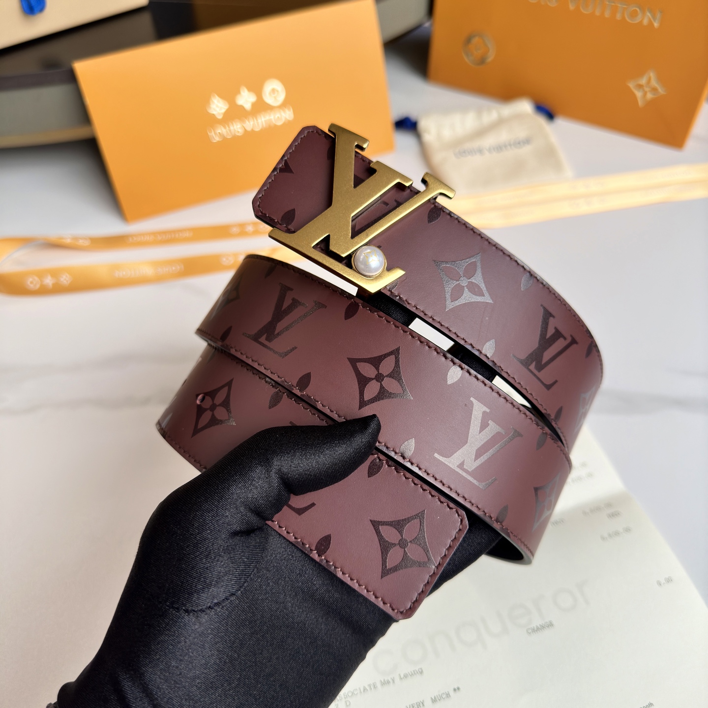 LOUIS VUITTON メンズ原単腰帶 - 二面使用可能な高級牛皮ベルト