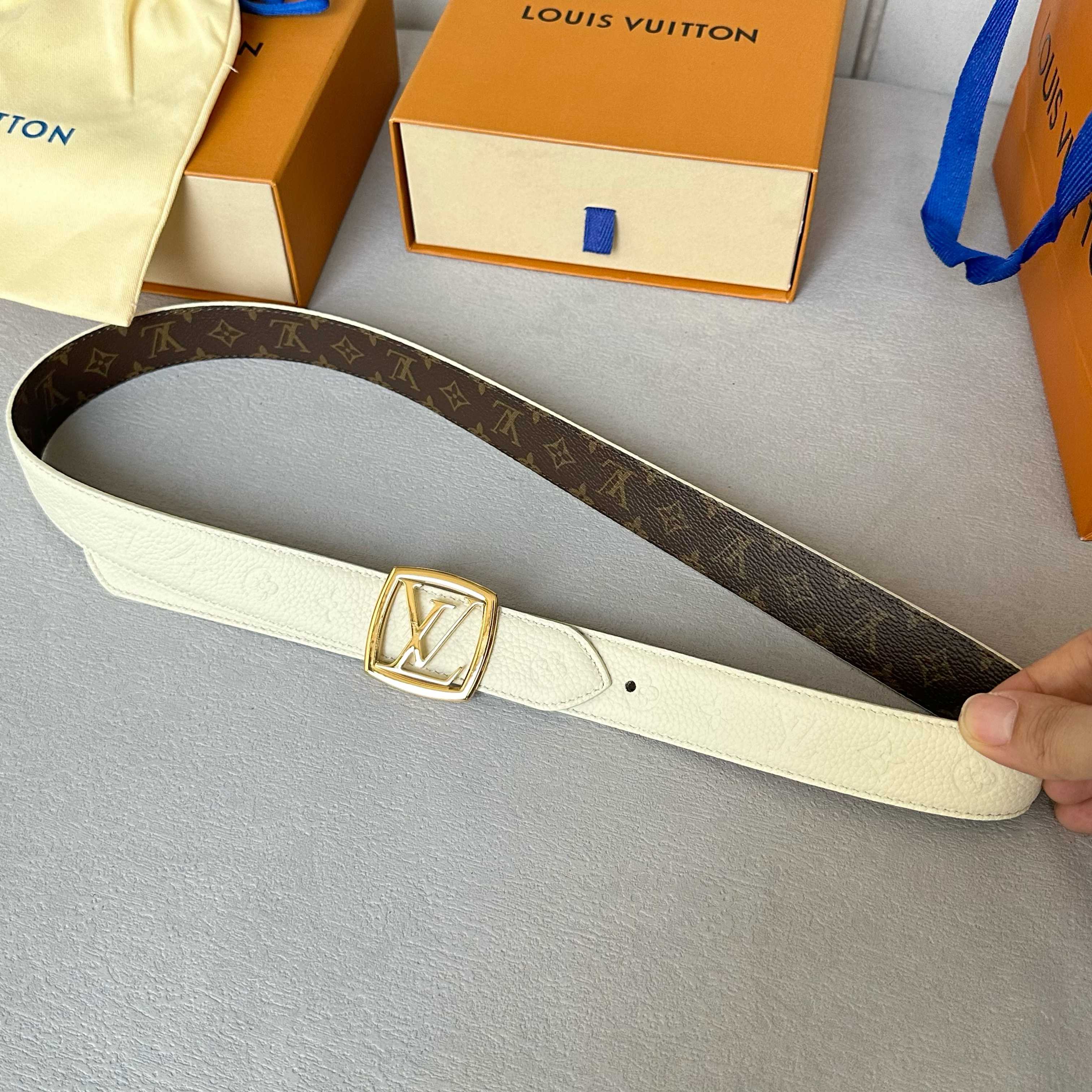 LOUIS VUITTON 原版包裝 1.0 レディース腰帶 30mm幅