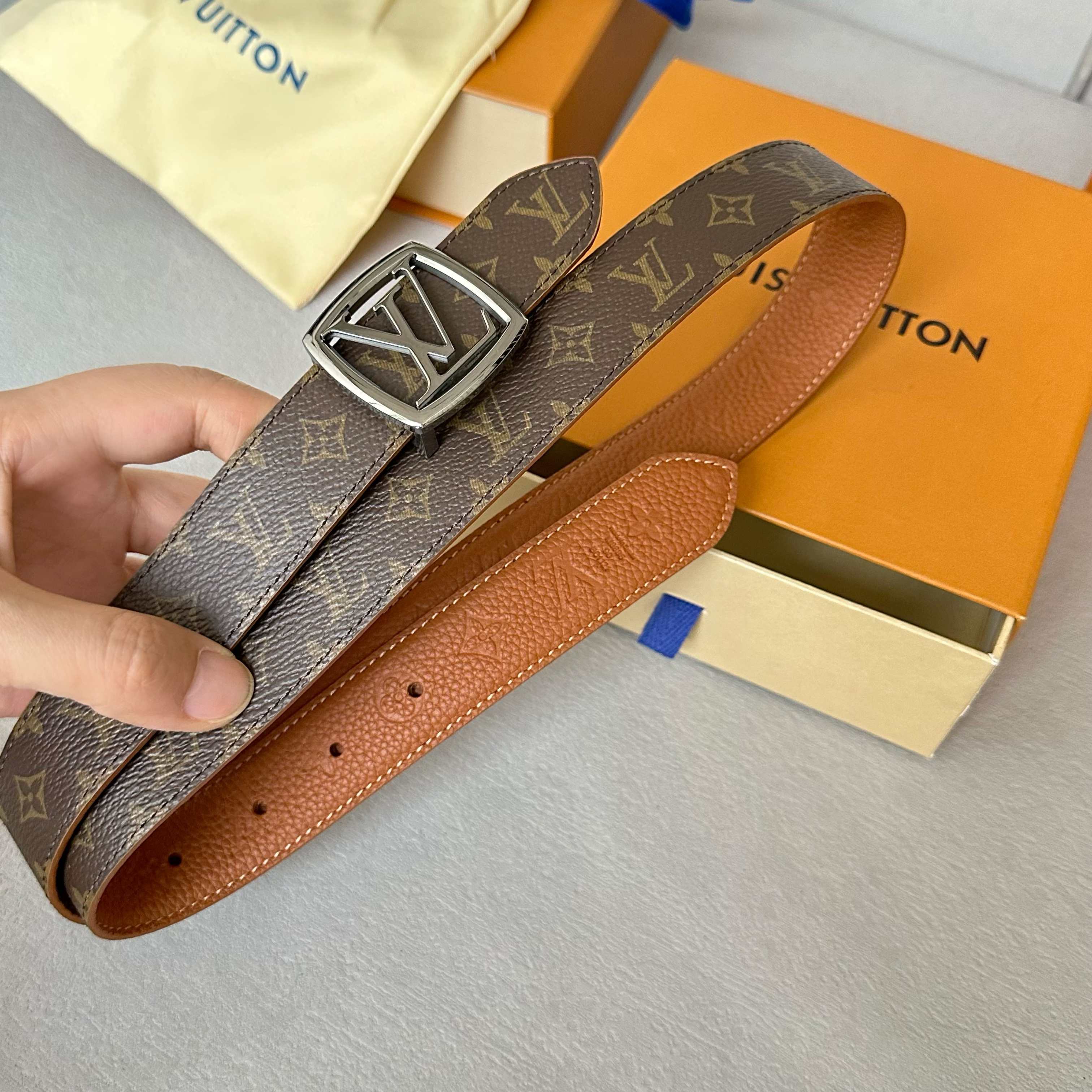 LOUIS VUITTON レディース原単腰帯 PVCと牛皮のコンビネーション