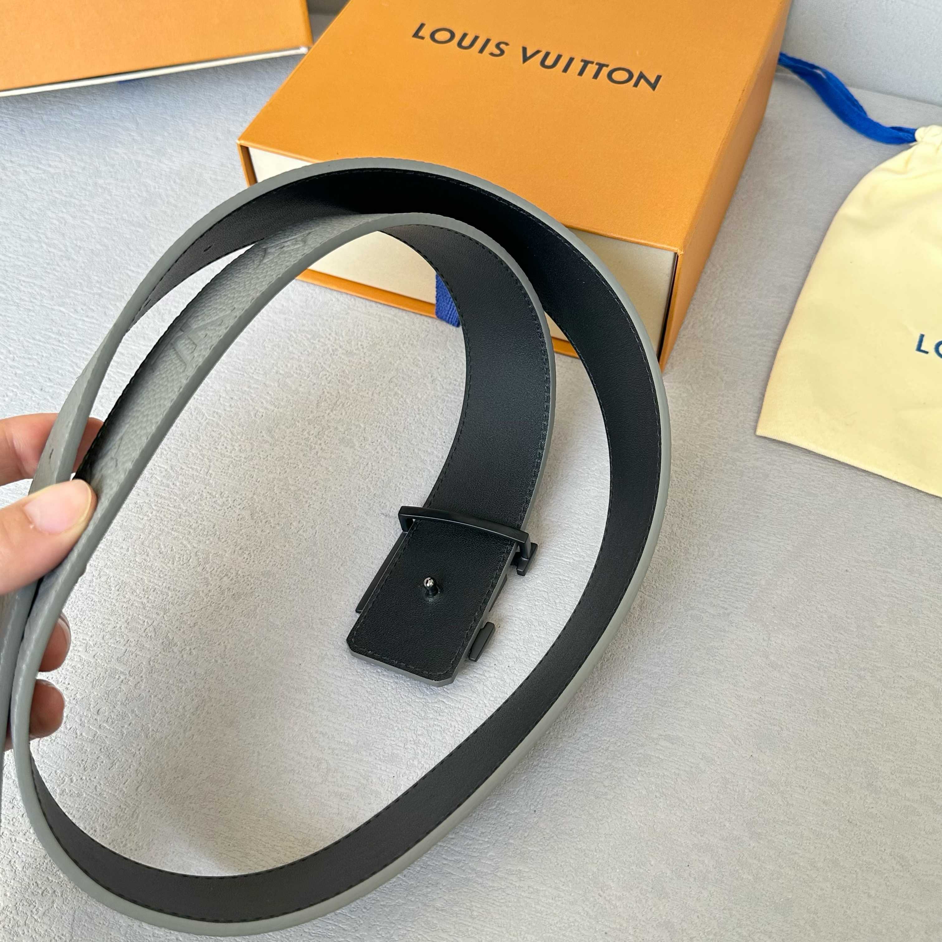 L0UIS VUITT0N 原版包裝➕1.0 40mm幅の新型デザイン