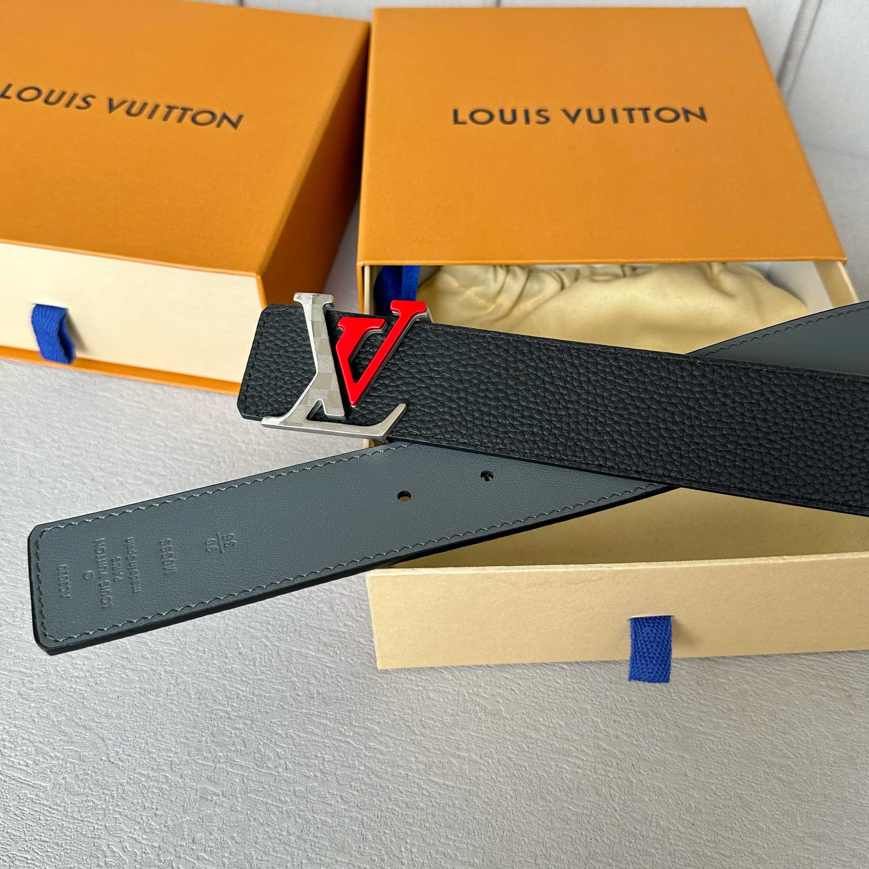 LOUIS VUITTON 原版包裝 1.0 - 新型字母搭扣搭配