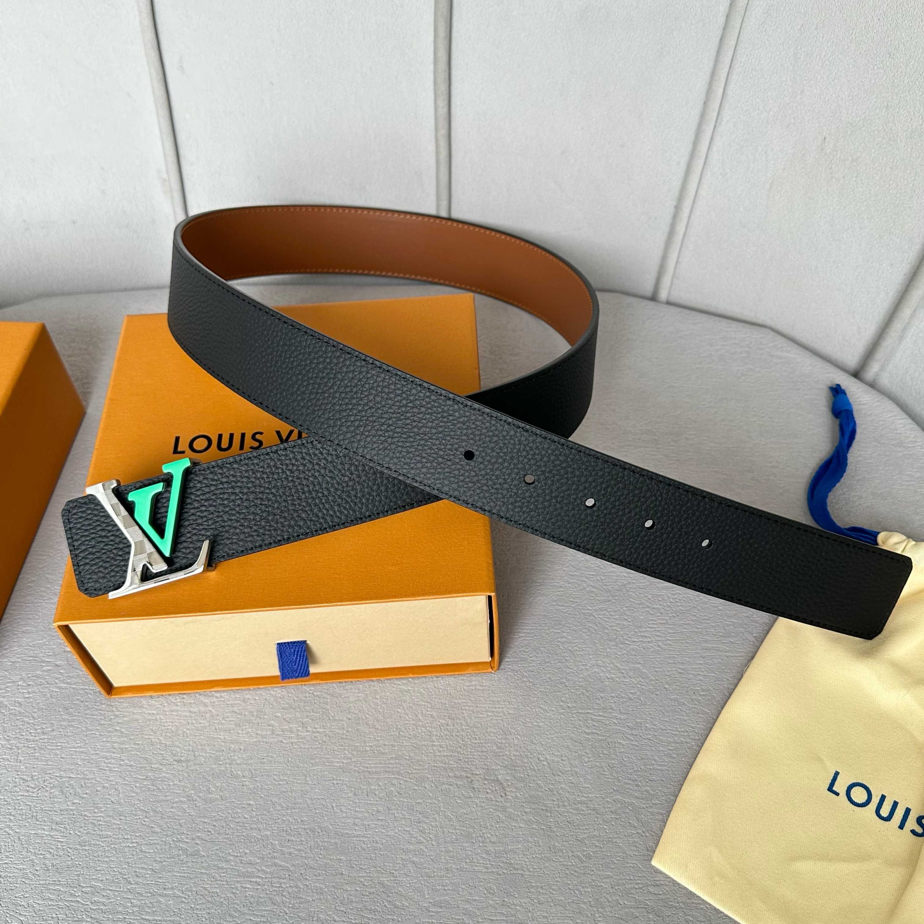 L0UIS VUITT0N 原版包裝➕1.0 幅広40mmの新型デザイン