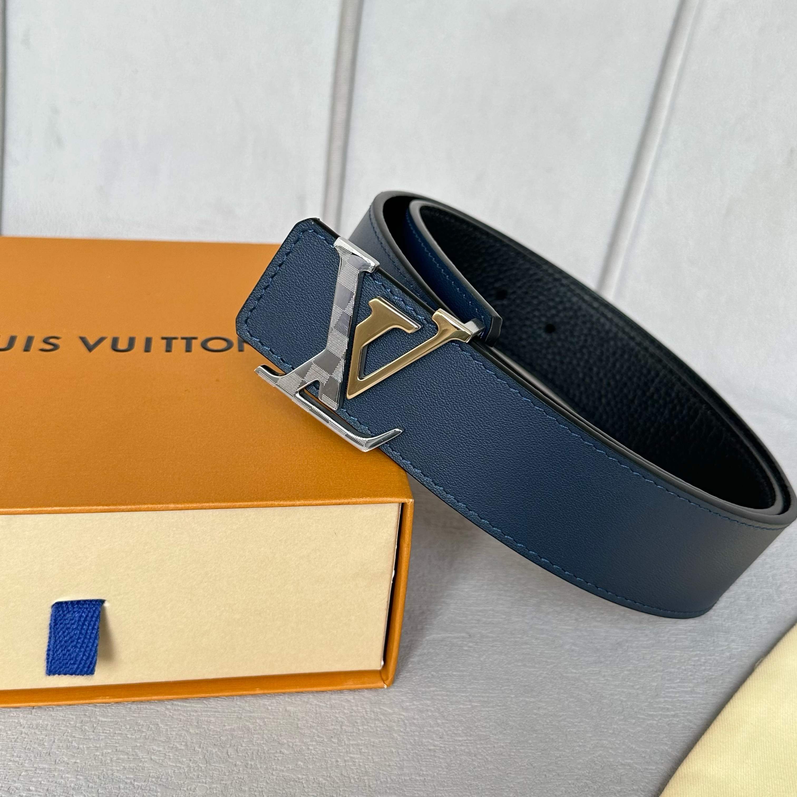 ルイ・ヴィトン原版包裝➕1.0 - 幅広40mmの新型字母搭扣付き