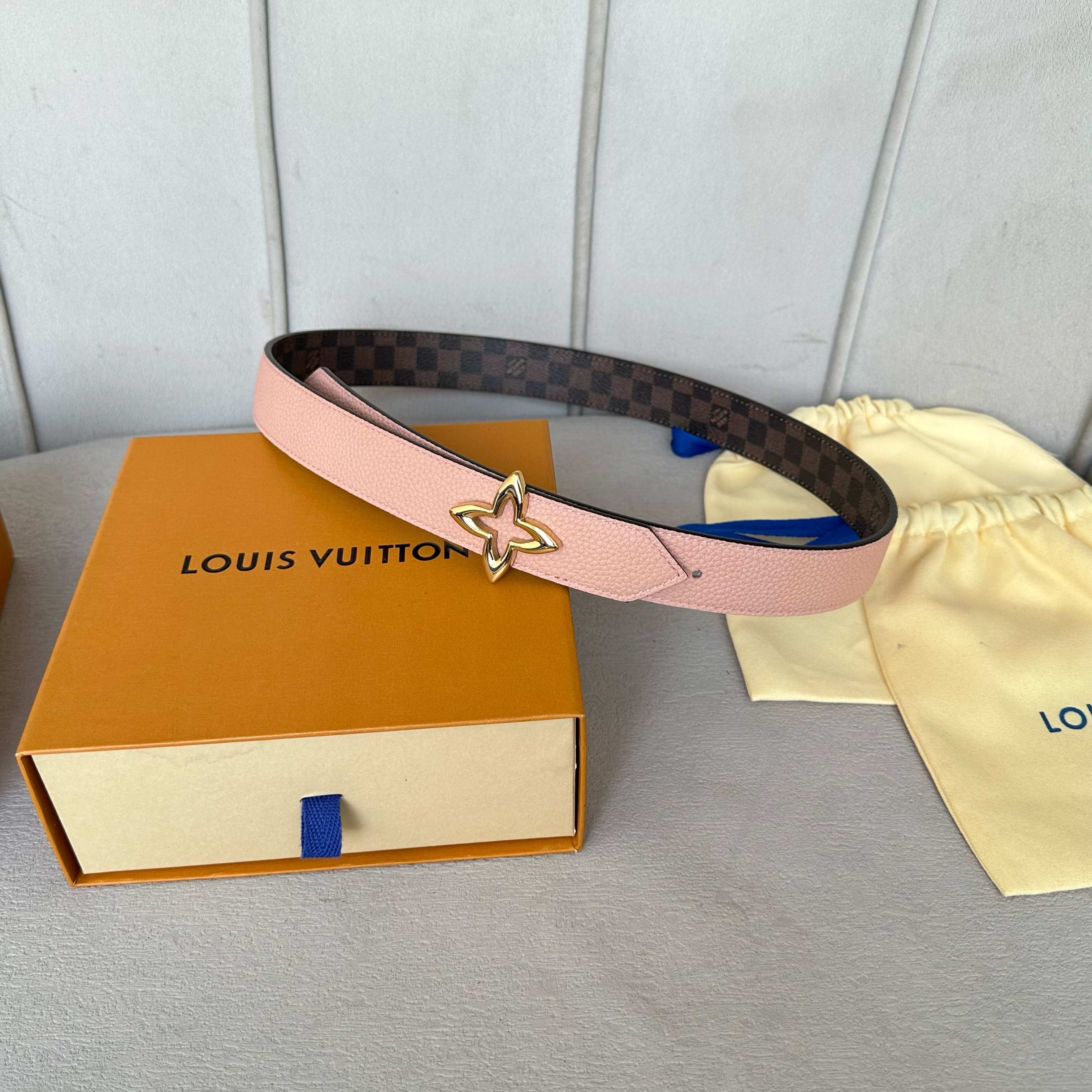 LVMH レディース原版包裝腰帶 - 双面デザインとクラシックな花柄